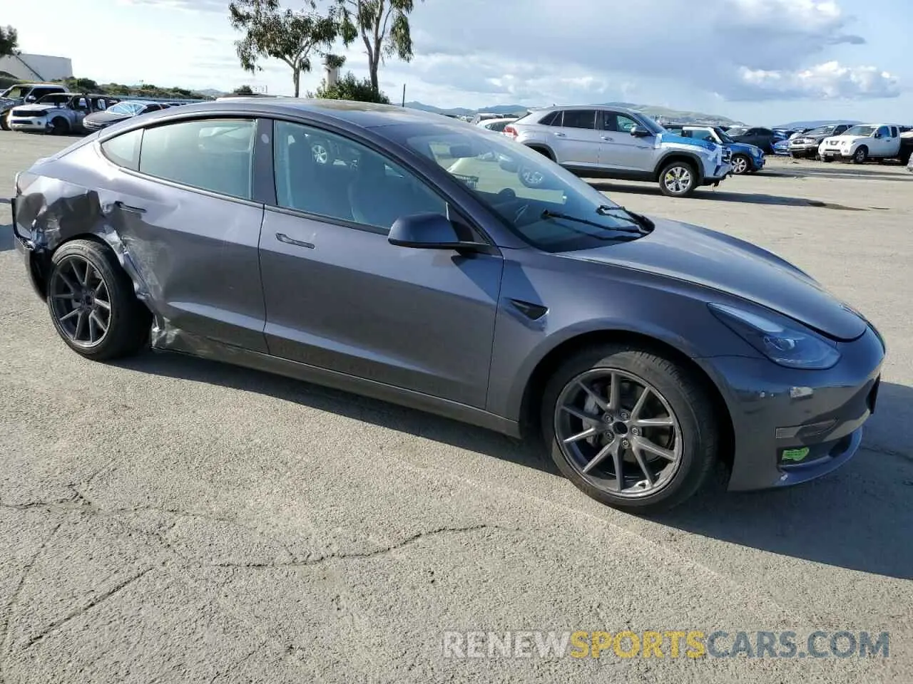 4 Photograph of a damaged car 5YJ3E1EA4PF570942 TESLA MODEL 3 2023