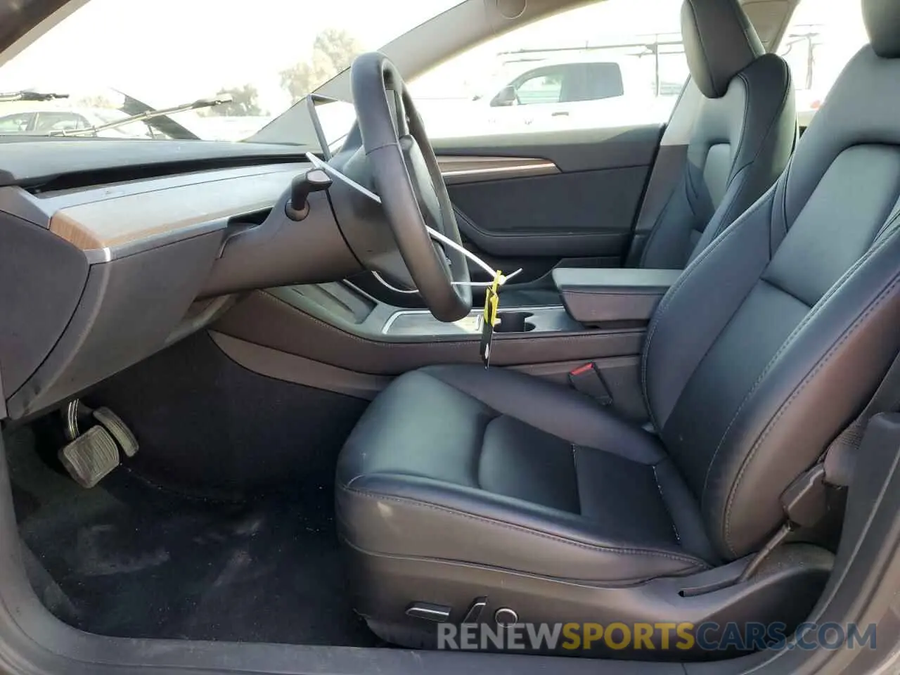 7 Photograph of a damaged car 5YJ3E1EA4PF570942 TESLA MODEL 3 2023