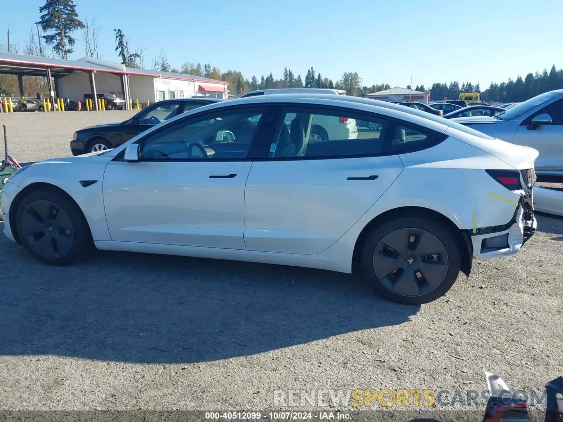 15 Photograph of a damaged car 5YJ3E1EA4PF577499 TESLA MODEL 3 2023