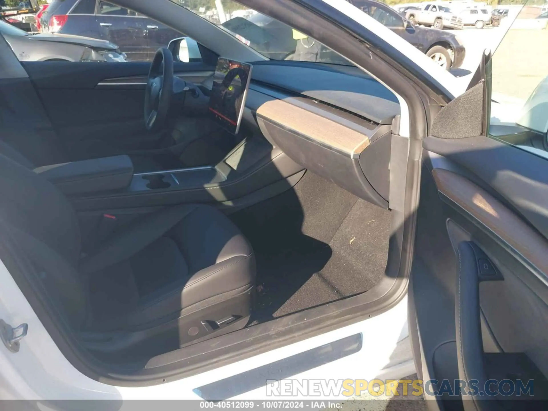 5 Photograph of a damaged car 5YJ3E1EA4PF577499 TESLA MODEL 3 2023