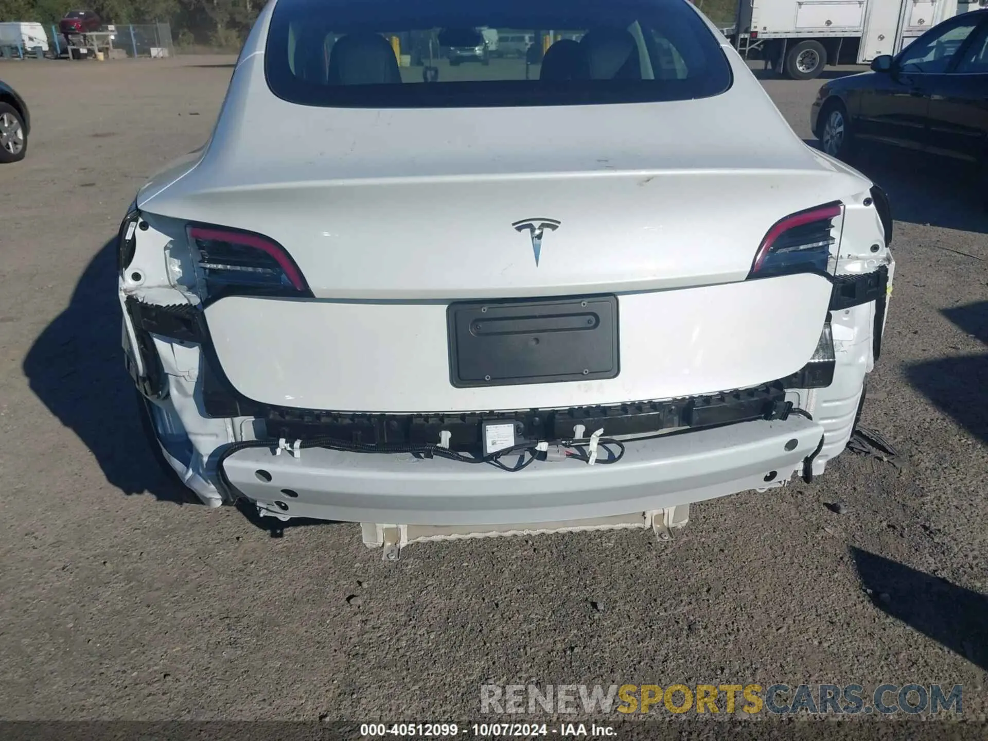 6 Photograph of a damaged car 5YJ3E1EA4PF577499 TESLA MODEL 3 2023