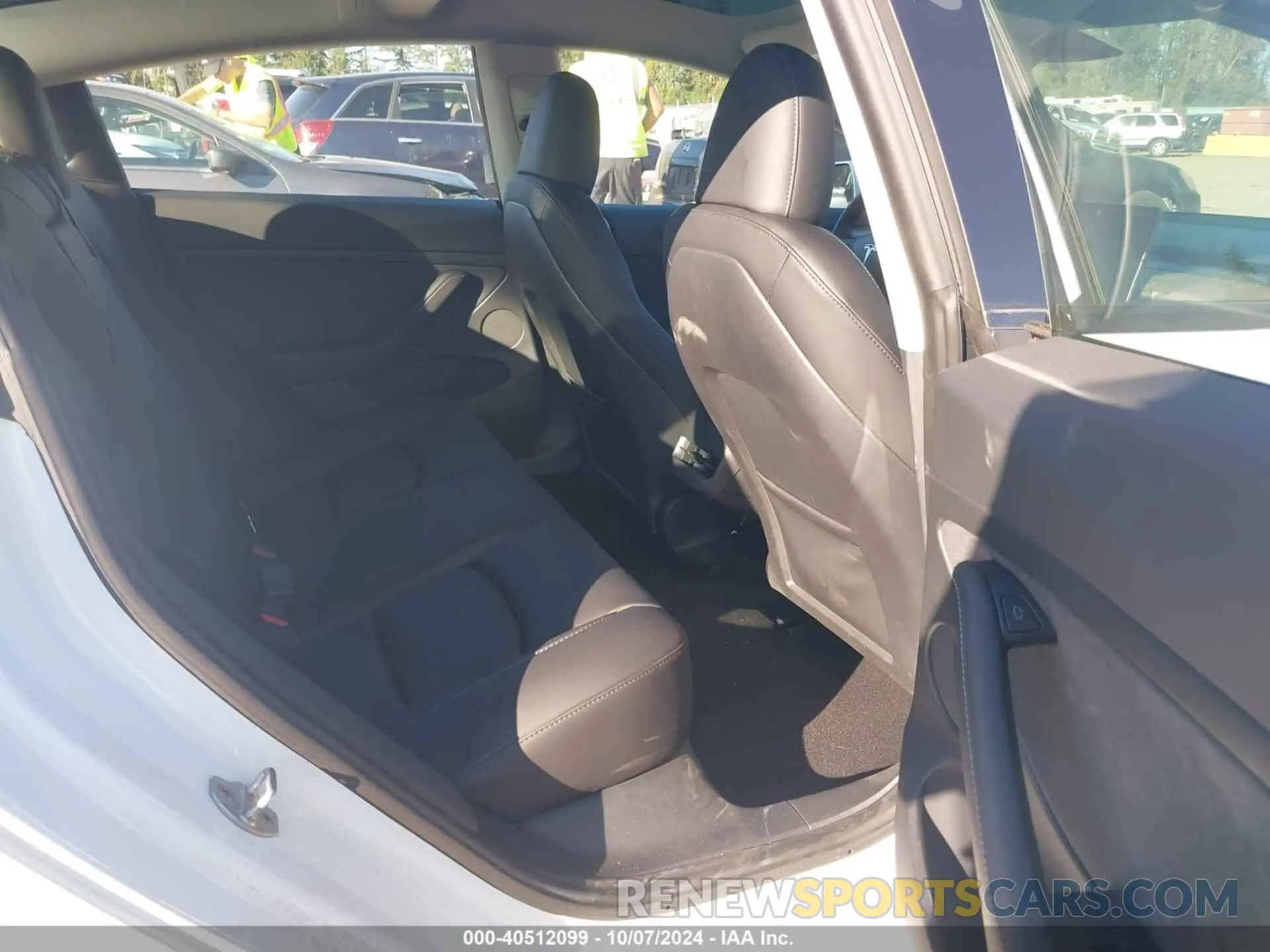 8 Photograph of a damaged car 5YJ3E1EA4PF577499 TESLA MODEL 3 2023