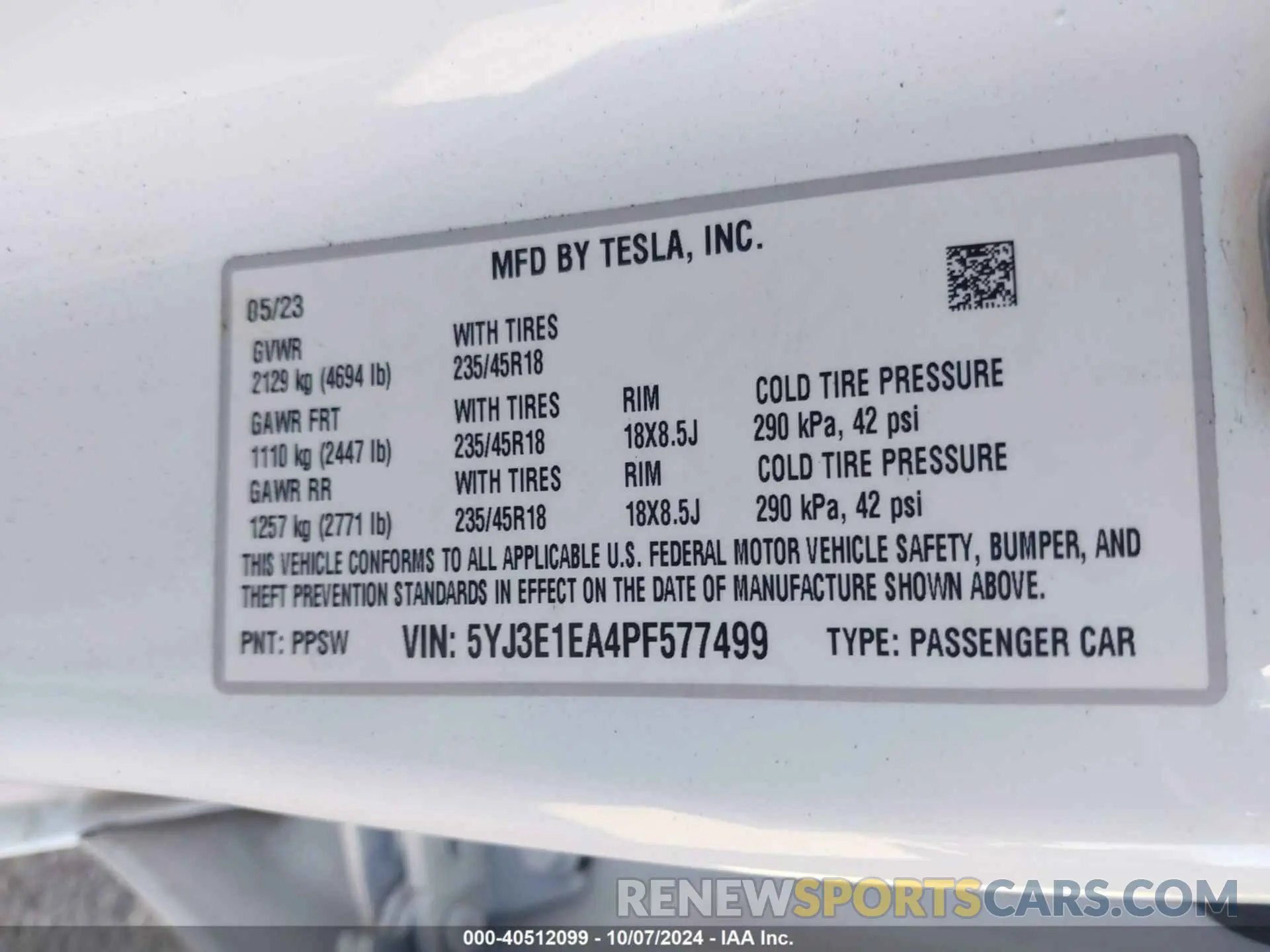 9 Photograph of a damaged car 5YJ3E1EA4PF577499 TESLA MODEL 3 2023