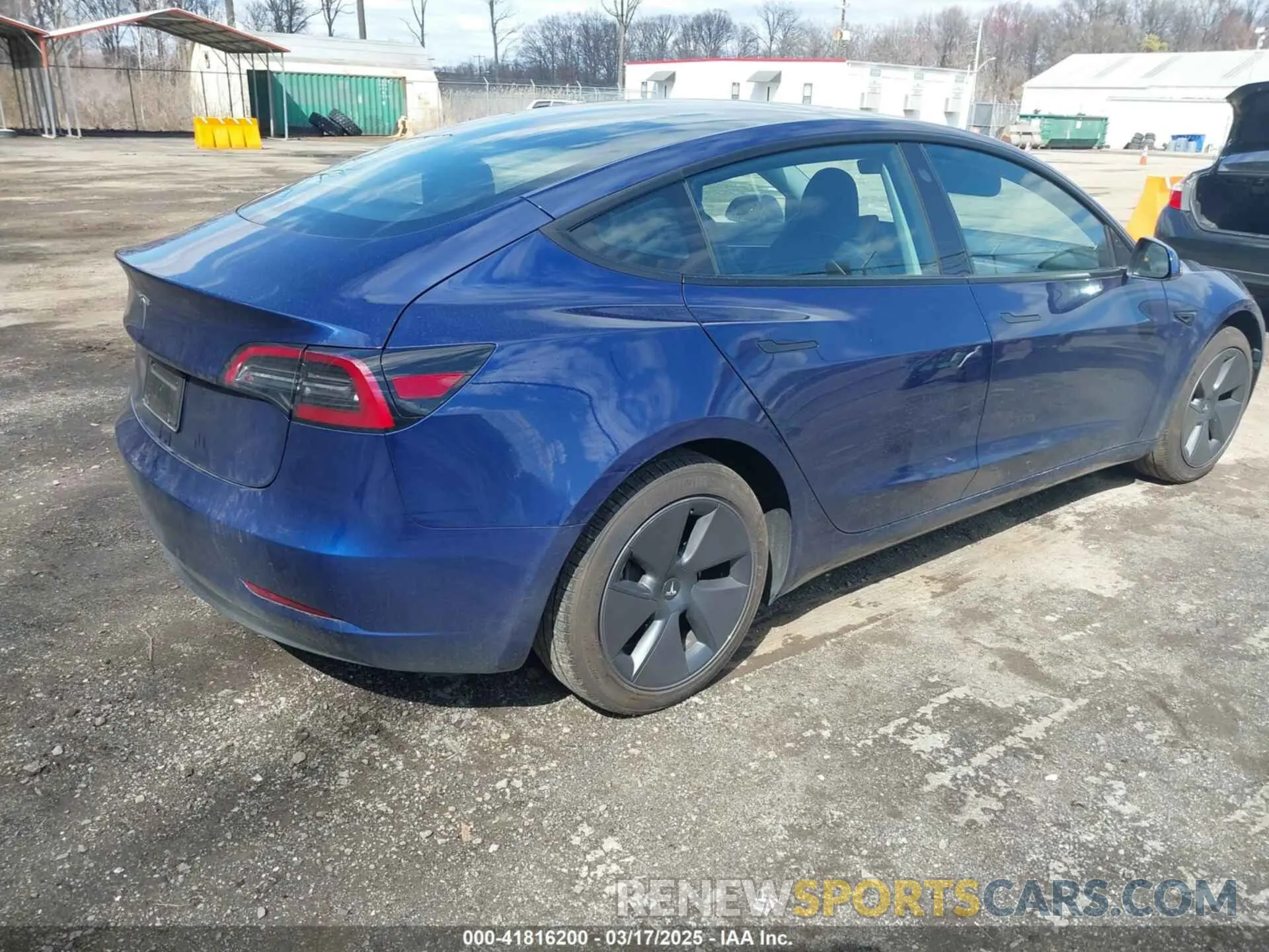 4 Photograph of a damaged car 5YJ3E1EA4PF581441 TESLA MODEL 3 2023