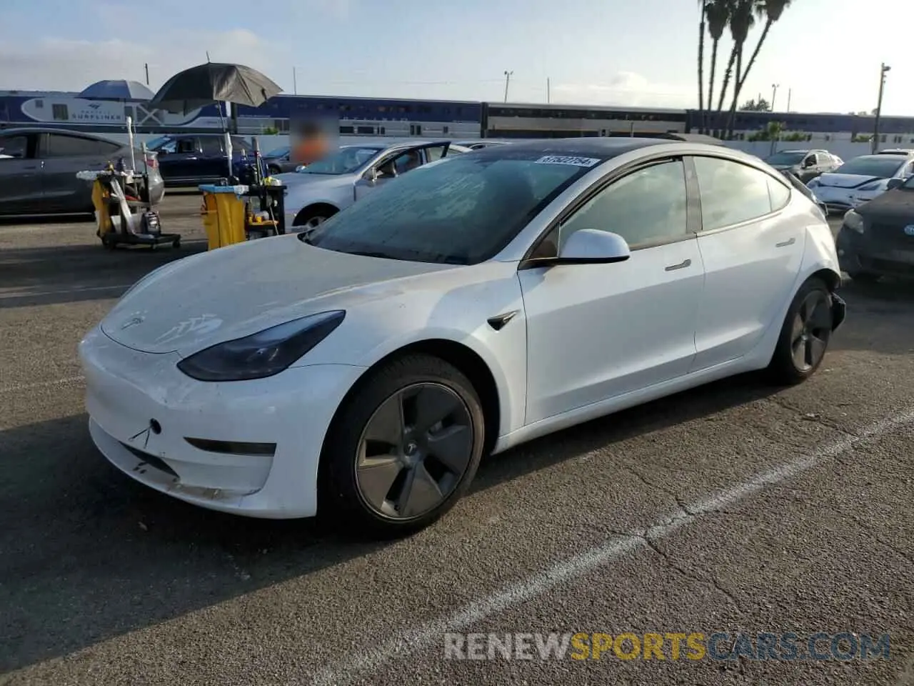 1 Photograph of a damaged car 5YJ3E1EA4PF581973 TESLA MODEL 3 2023