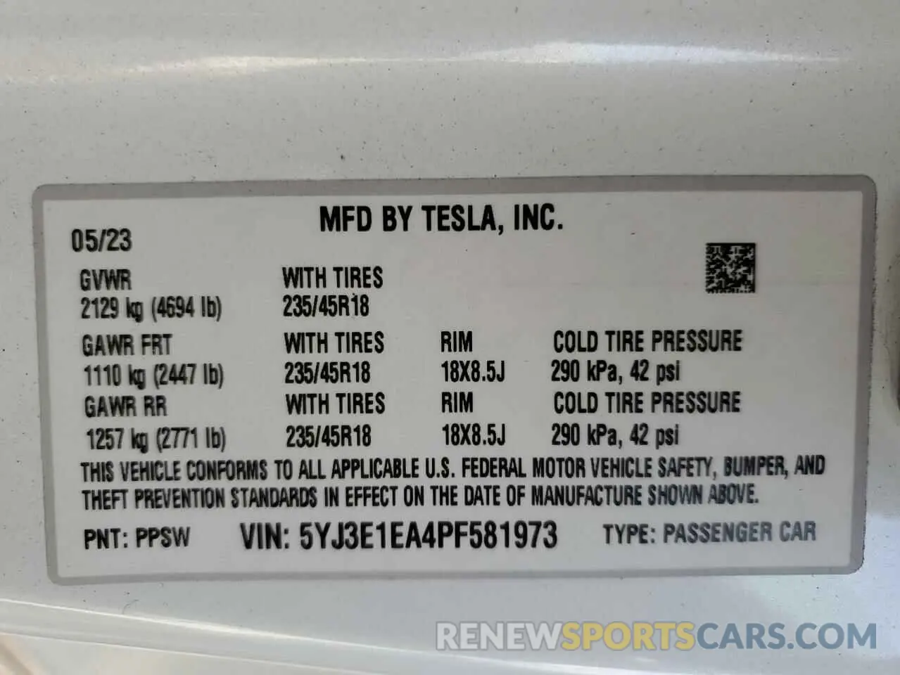 12 Photograph of a damaged car 5YJ3E1EA4PF581973 TESLA MODEL 3 2023