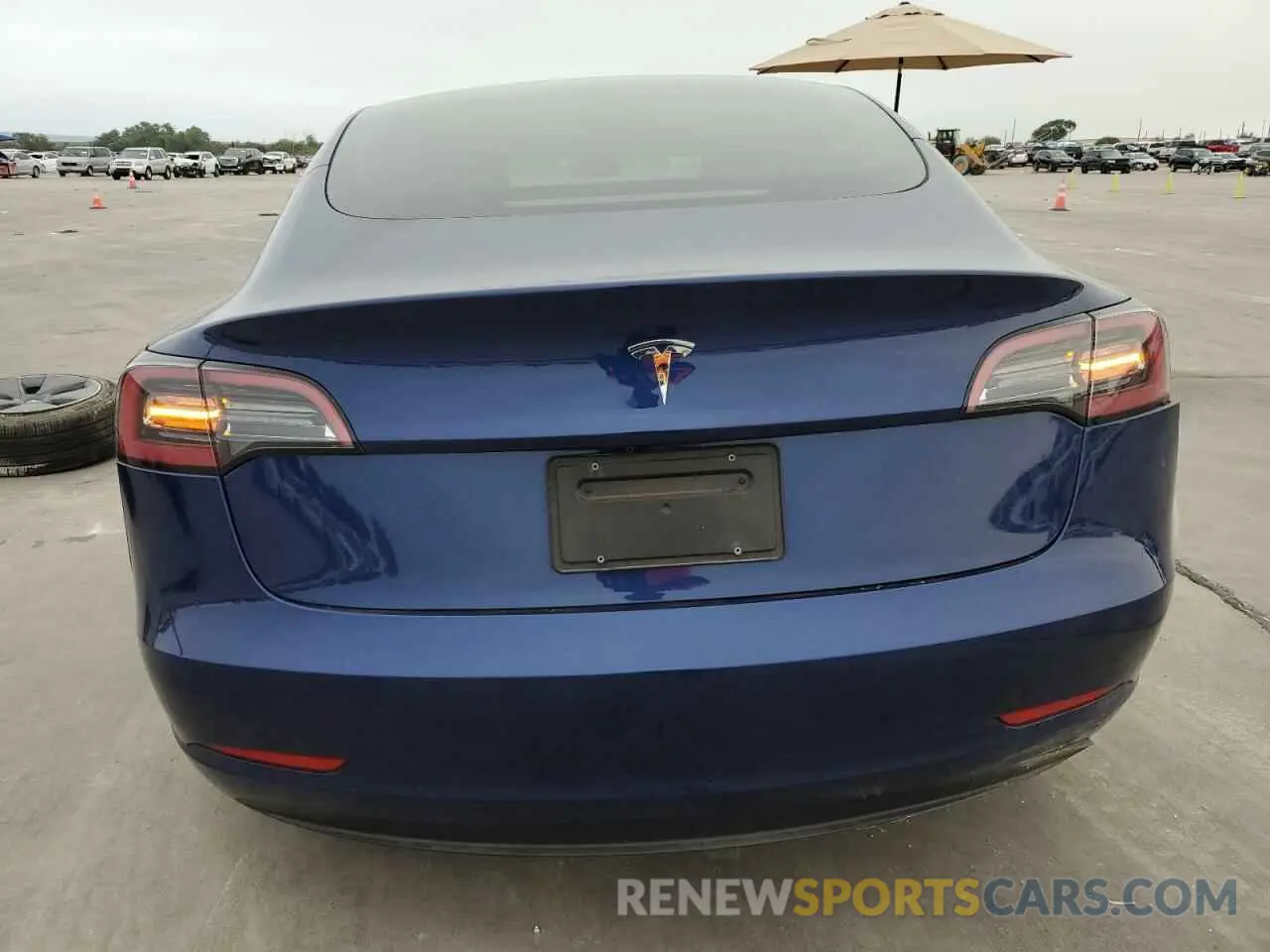 6 Photograph of a damaged car 5YJ3E1EA4PF612106 TESLA MODEL 3 2023