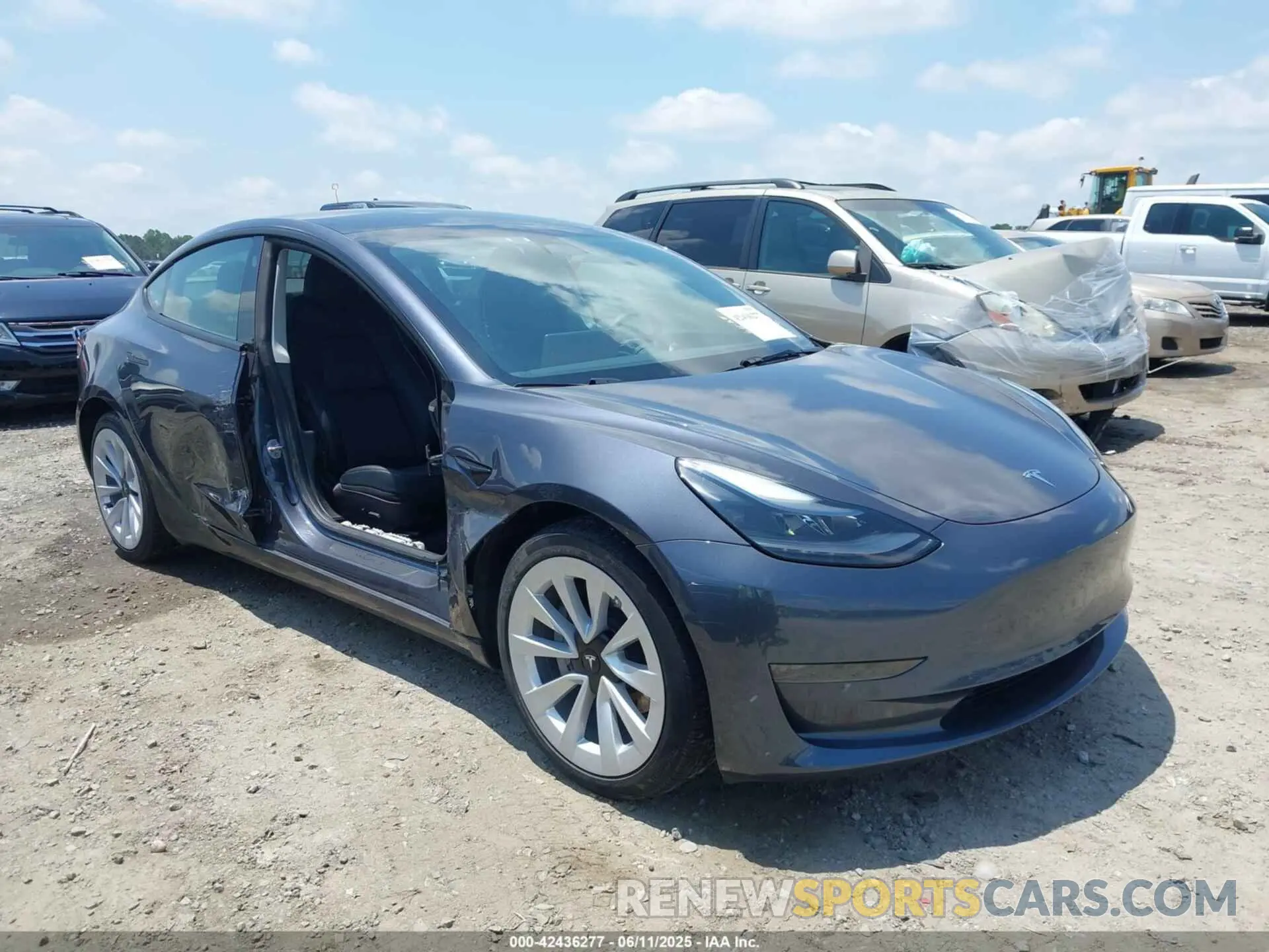 1 Photograph of a damaged car 5YJ3E1EA4PF615457 TESLA MODEL 3 2023