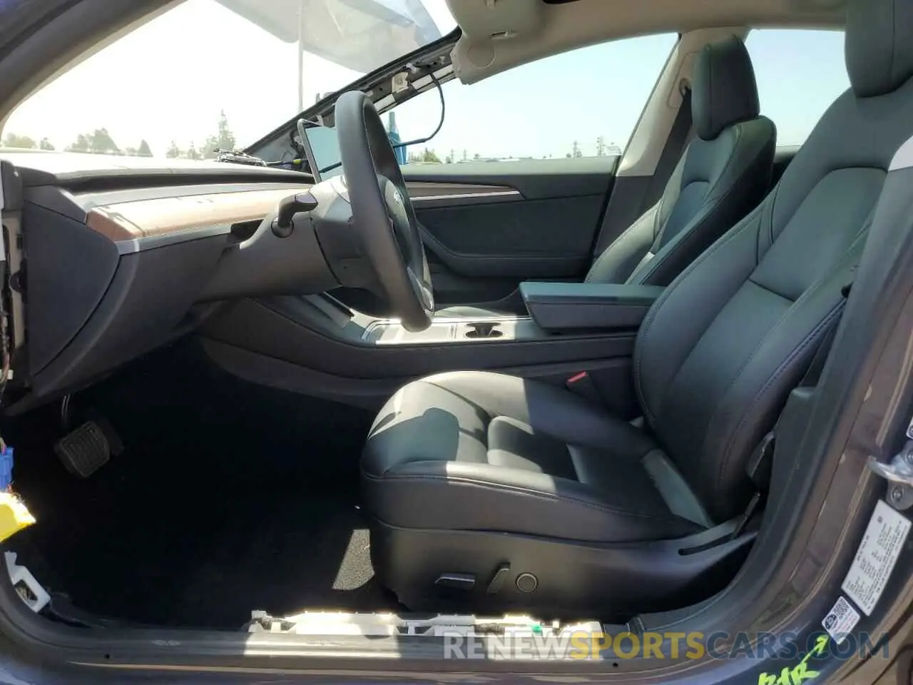 7 Photograph of a damaged car 5YJ3E1EA4PF615975 TESLA MODEL 3 2023
