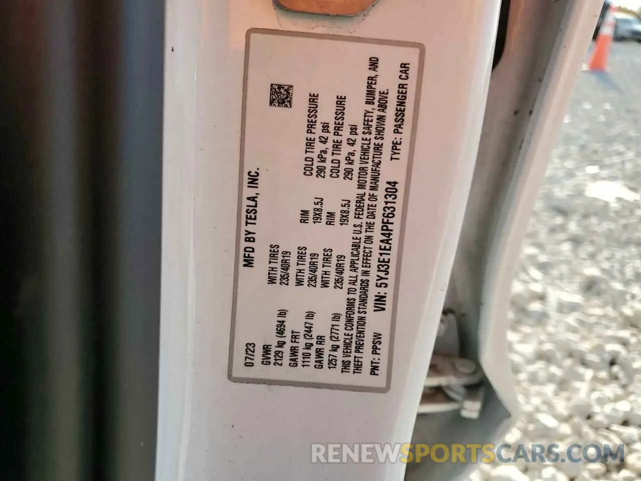 15 Photograph of a damaged car 5YJ3E1EA4PF631304 TESLA MODEL 3 2023