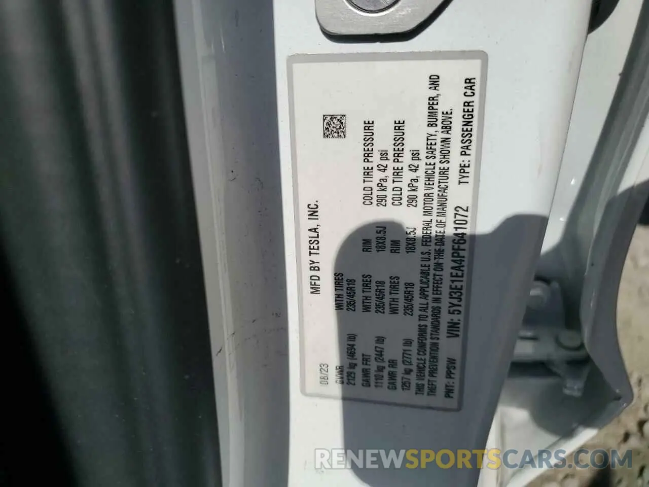 13 Photograph of a damaged car 5YJ3E1EA4PF641072 TESLA MODEL 3 2023