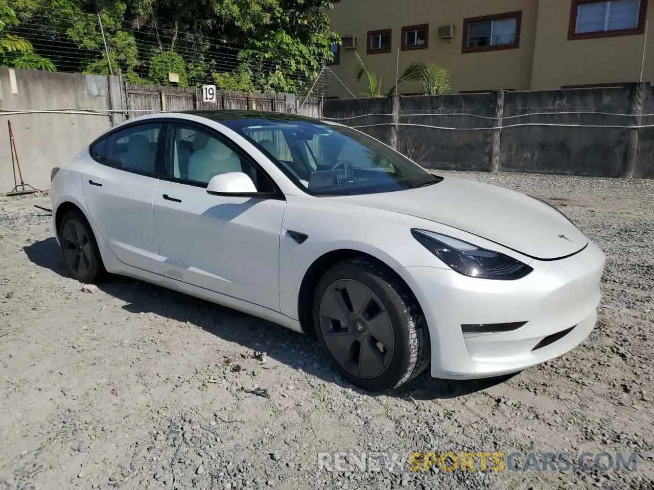 4 Photograph of a damaged car 5YJ3E1EA4PF641072 TESLA MODEL 3 2023