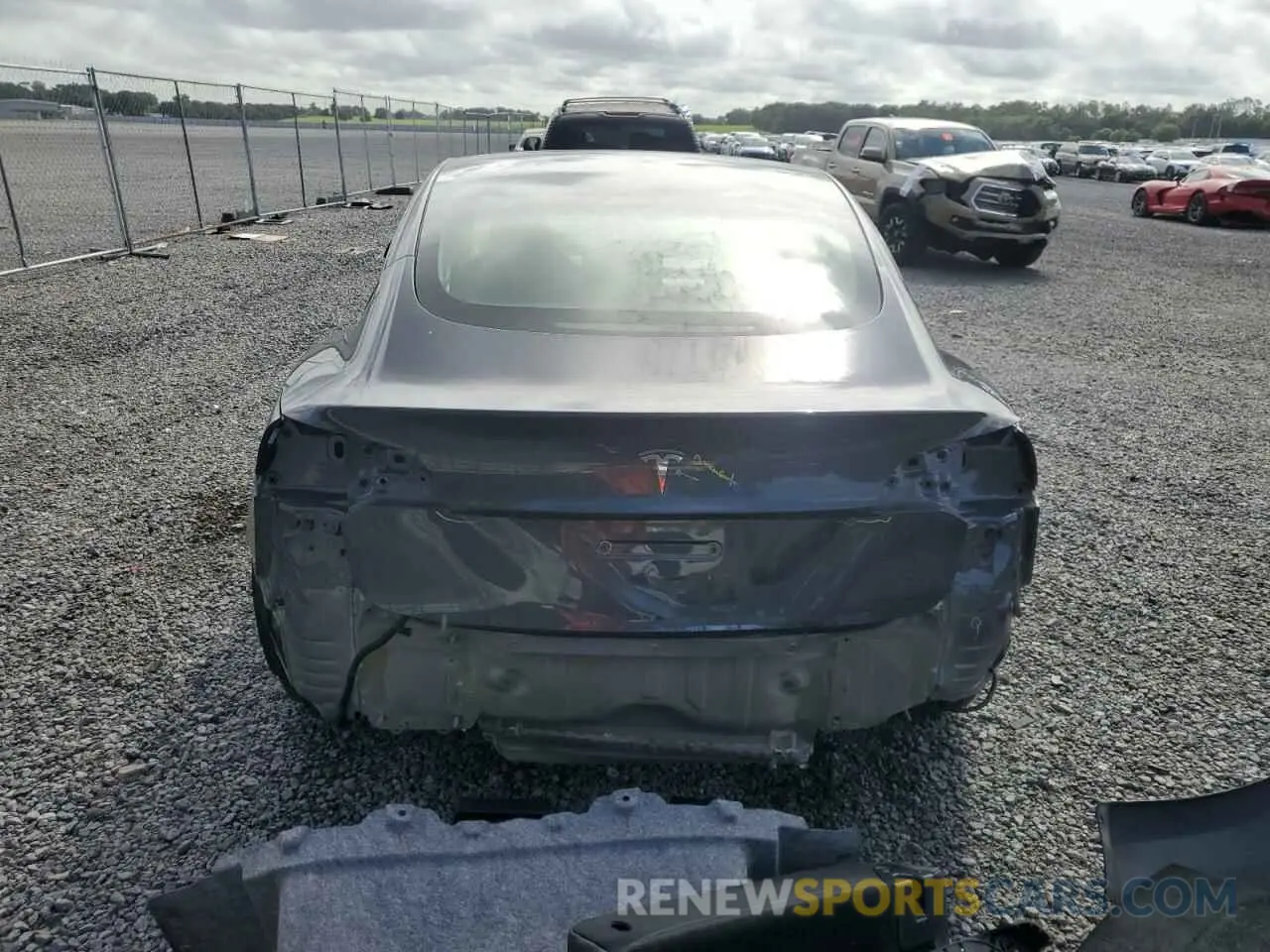 6 Photograph of a damaged car 5YJ3E1EA4PF646711 TESLA MODEL 3 2023