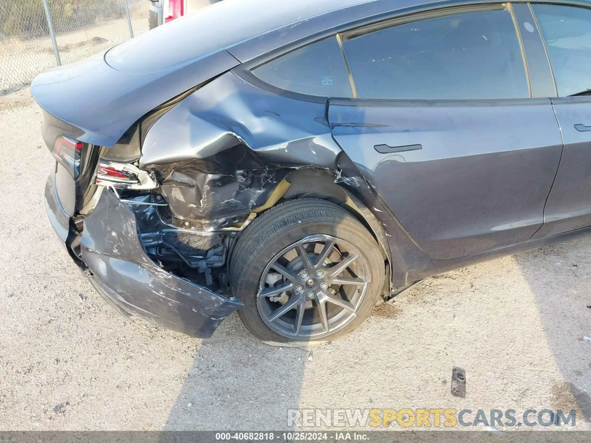 6 Photograph of a damaged car 5YJ3E1EA4PF649740 TESLA MODEL 3 2023