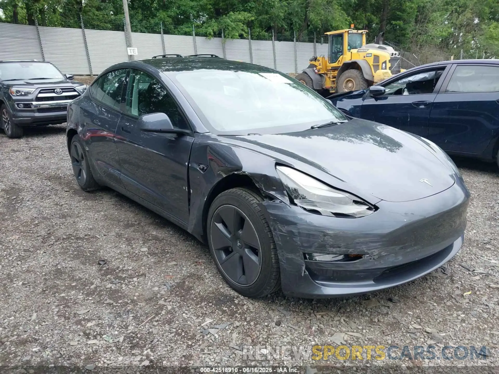 1 Photograph of a damaged car 5YJ3E1EA4PF657112 TESLA MODEL 3 2023