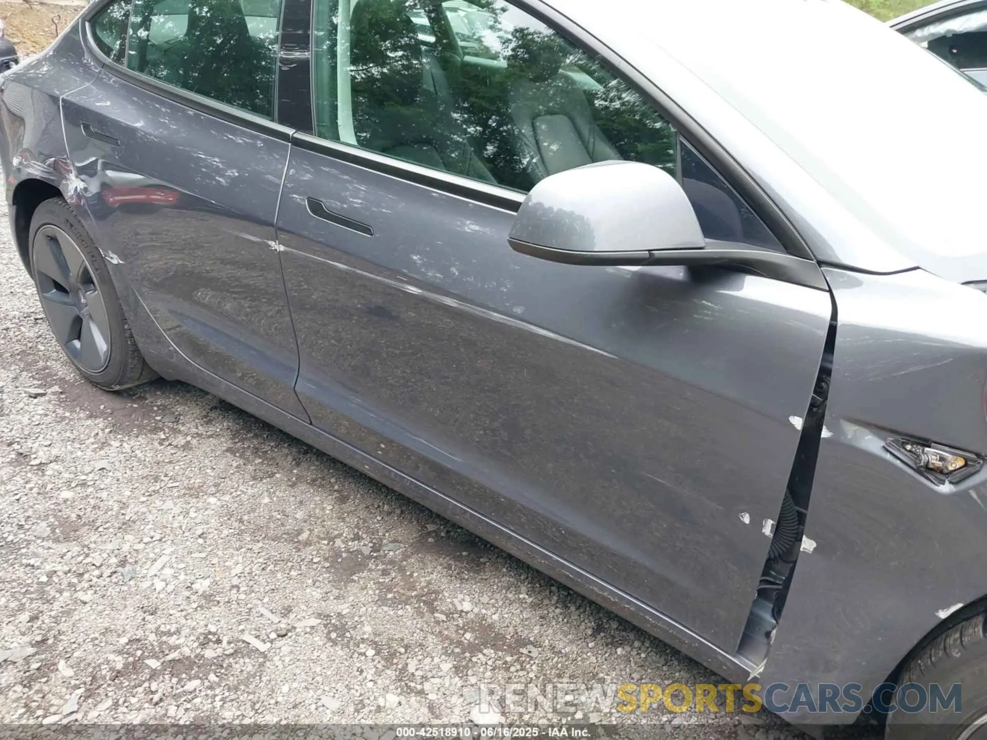 12 Photograph of a damaged car 5YJ3E1EA4PF657112 TESLA MODEL 3 2023