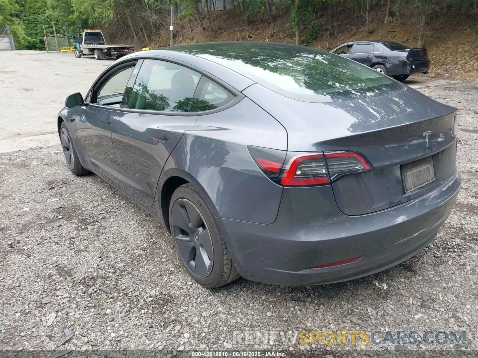 3 Photograph of a damaged car 5YJ3E1EA4PF657112 TESLA MODEL 3 2023