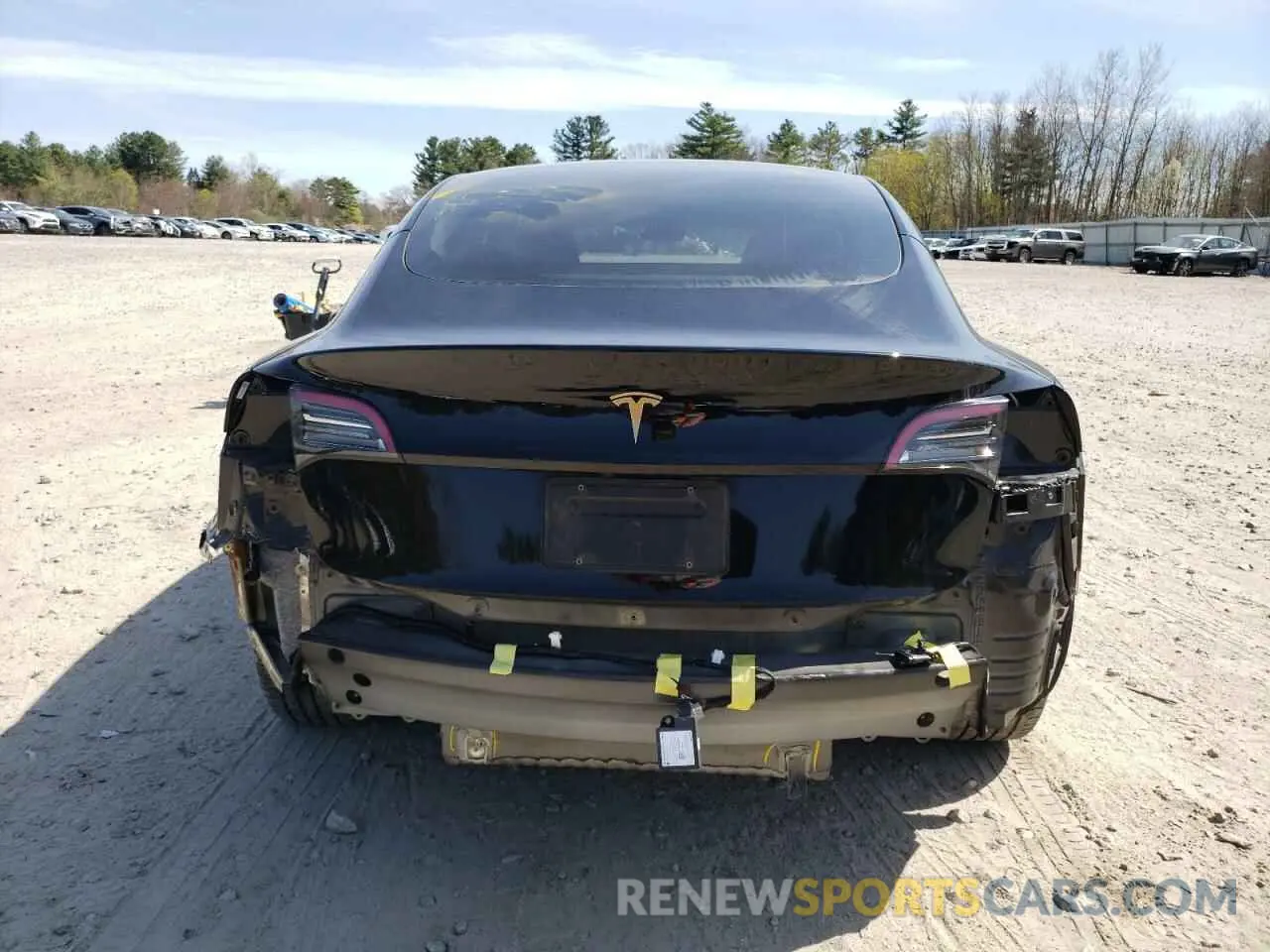 6 Photograph of a damaged car 5YJ3E1EA4PF658387 TESLA MODEL 3 2023
