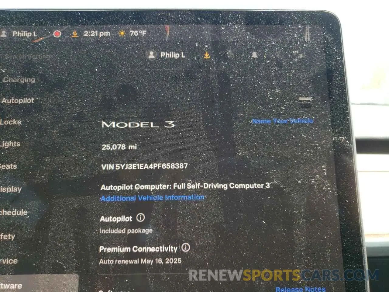 9 Photograph of a damaged car 5YJ3E1EA4PF658387 TESLA MODEL 3 2023