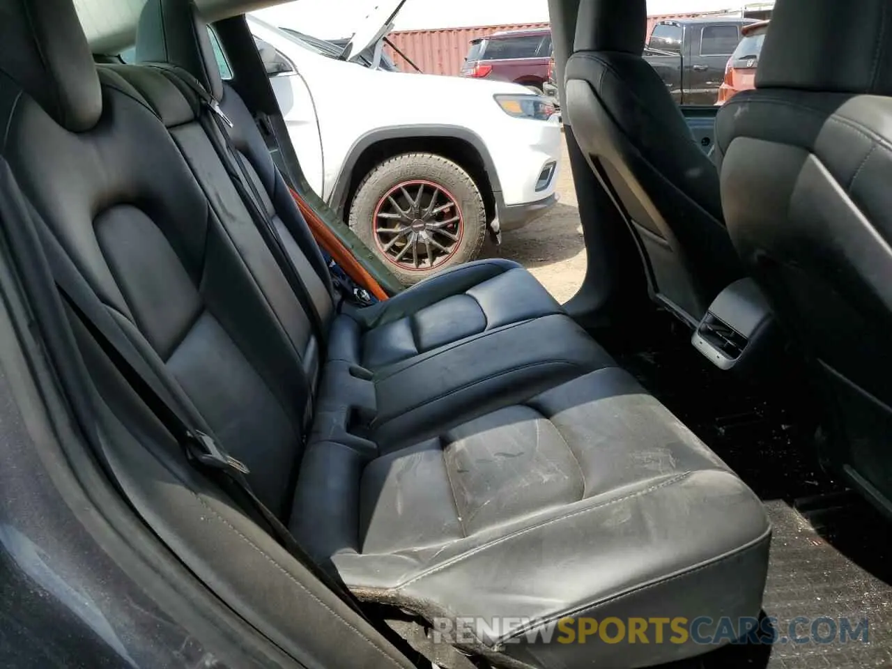 10 Photograph of a damaged car 5YJ3E1EA4PF681247 TESLA MODEL 3 2023