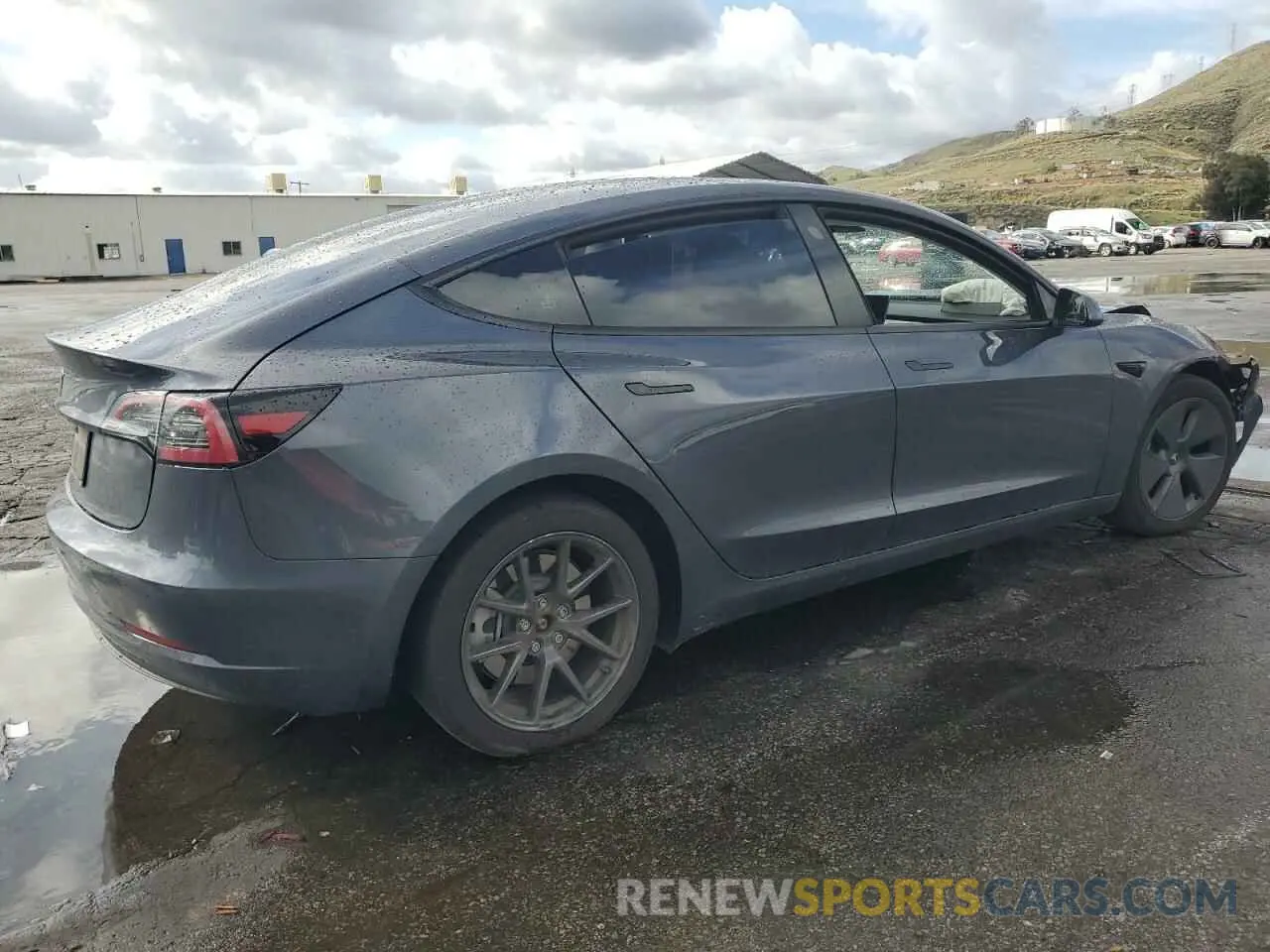 3 Photograph of a damaged car 5YJ3E1EA4PF687162 TESLA MODEL 3 2023
