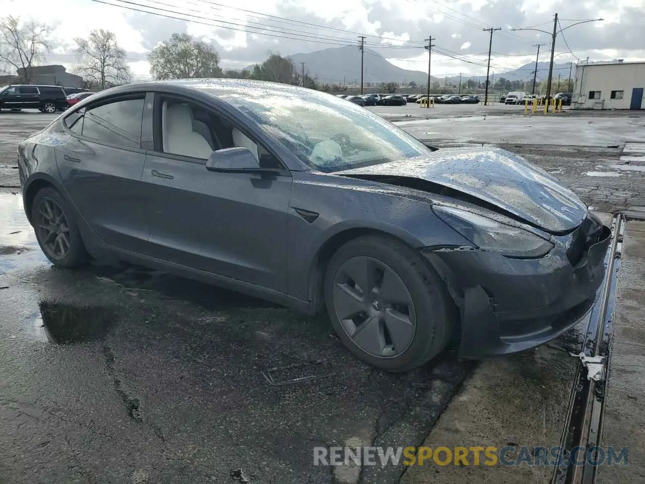 4 Photograph of a damaged car 5YJ3E1EA4PF687162 TESLA MODEL 3 2023