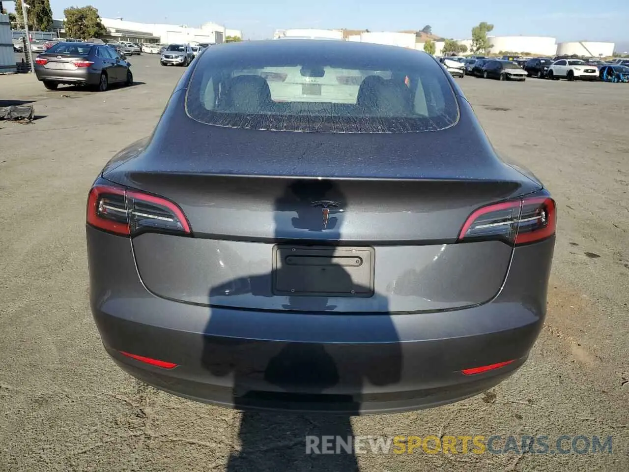 6 Photograph of a damaged car 5YJ3E1EA4PF708866 TESLA MODEL 3 2023