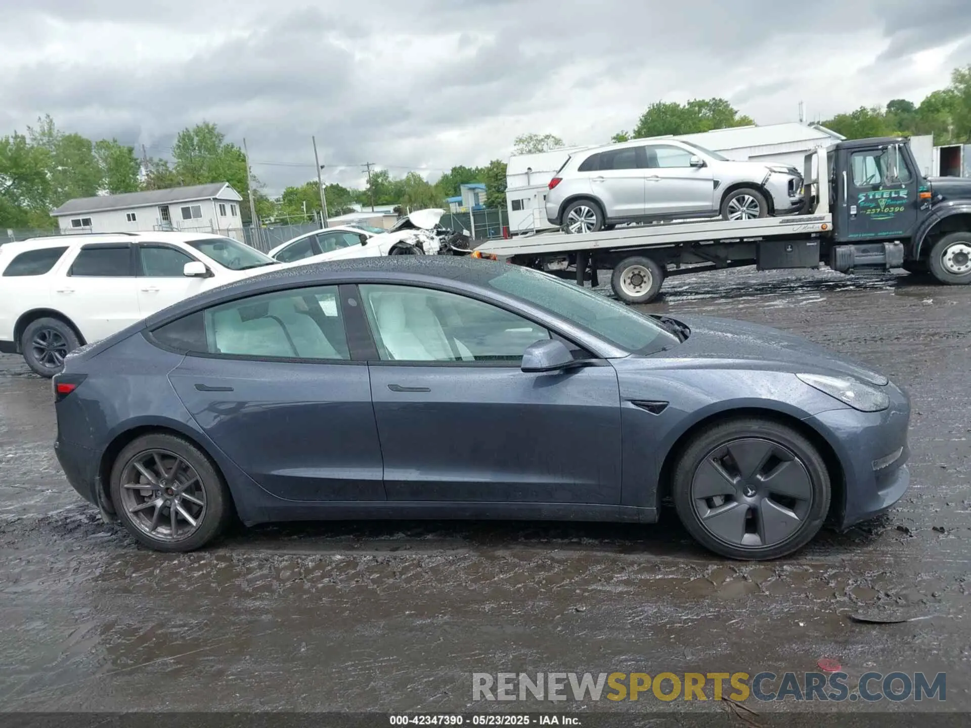13 Photograph of a damaged car 5YJ3E1EA5PF384620 TESLA MODEL 3 2023