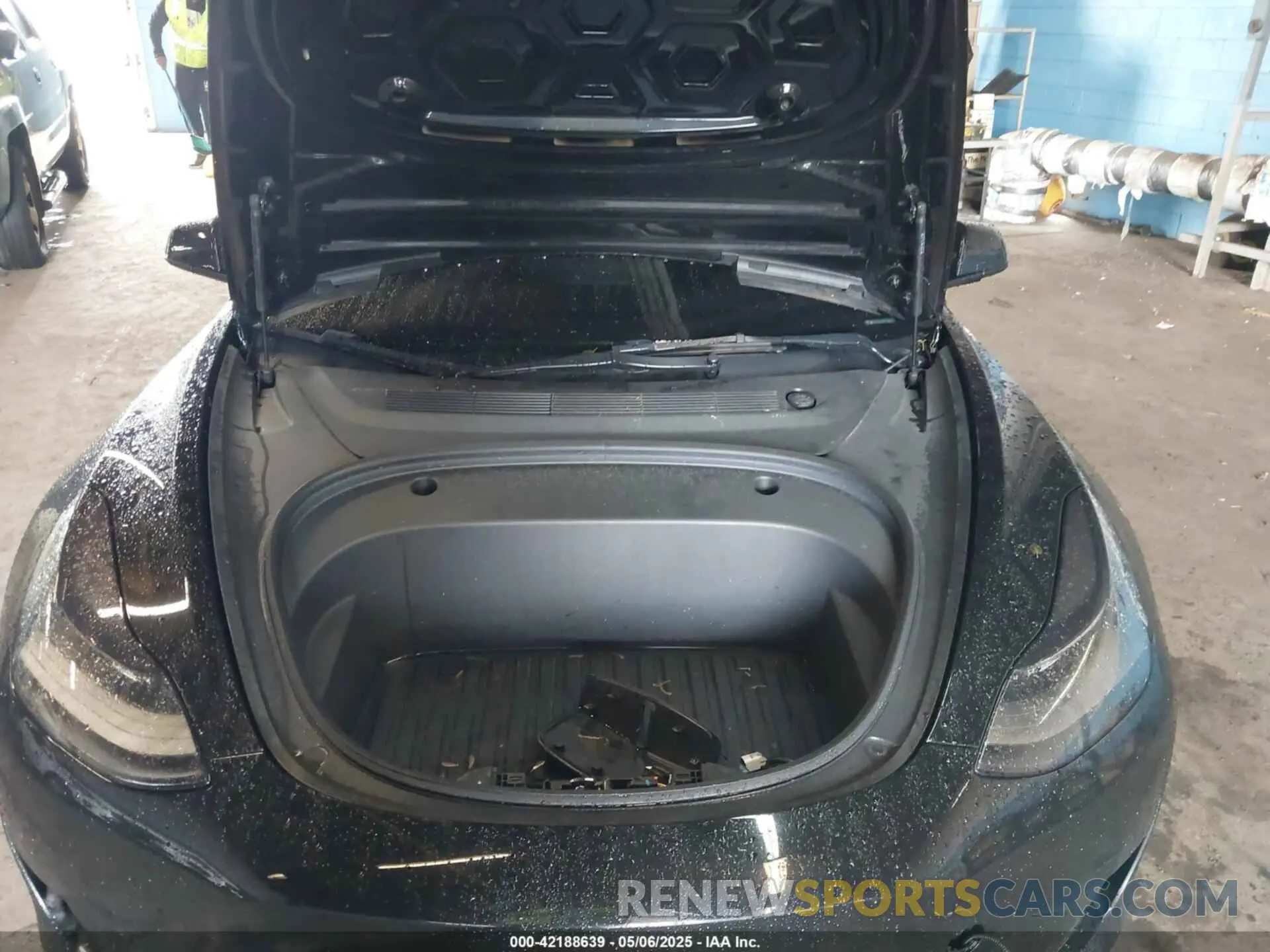 10 Photograph of a damaged car 5YJ3E1EA5PF396413 TESLA MODEL 3 2023