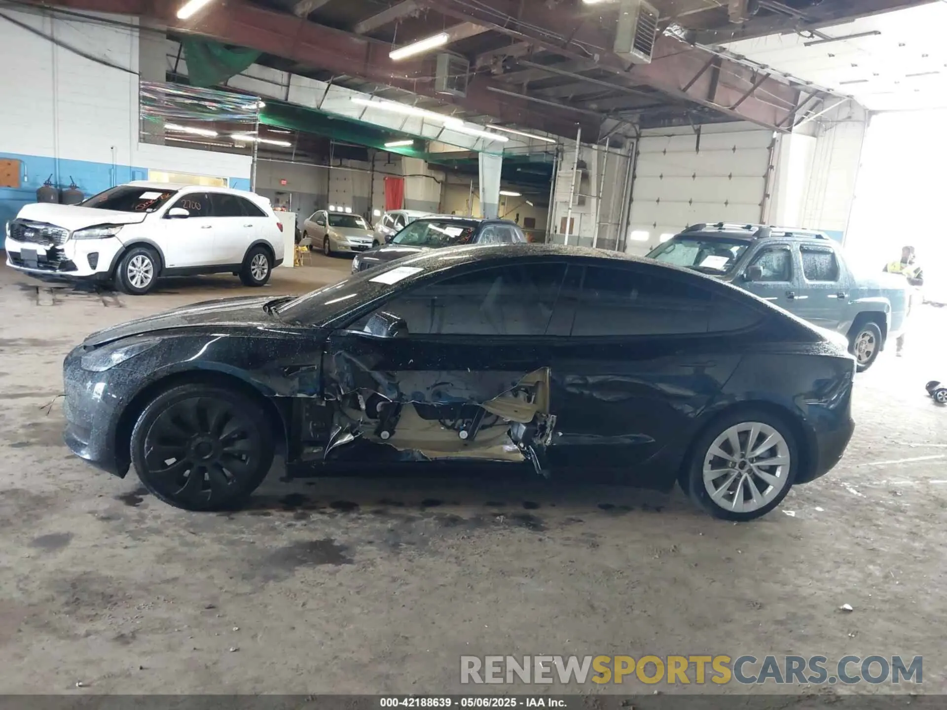 14 Photograph of a damaged car 5YJ3E1EA5PF396413 TESLA MODEL 3 2023