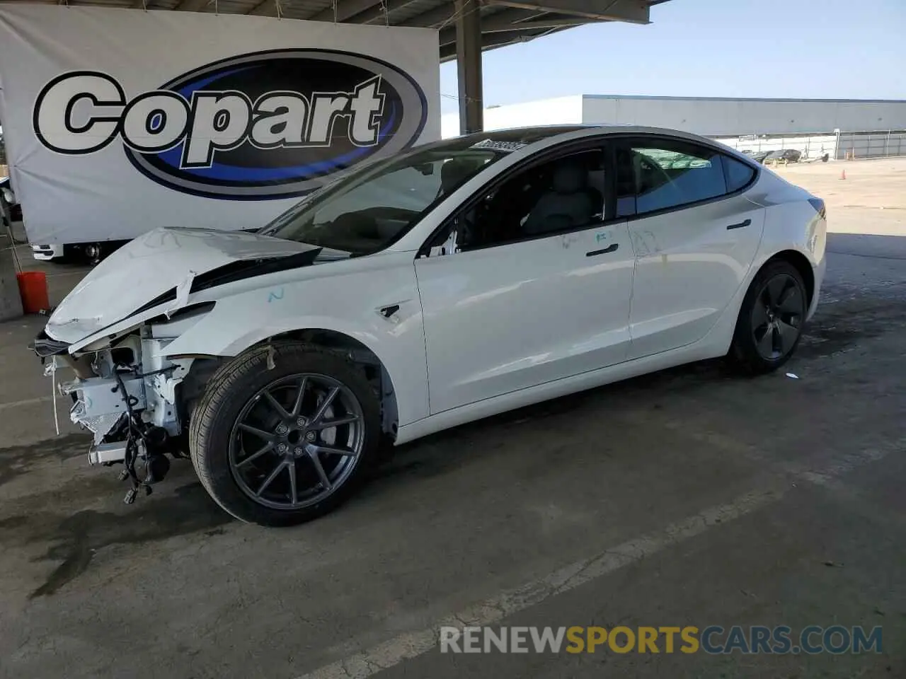 1 Photograph of a damaged car 5YJ3E1EA5PF400282 TESLA MODEL 3 2023