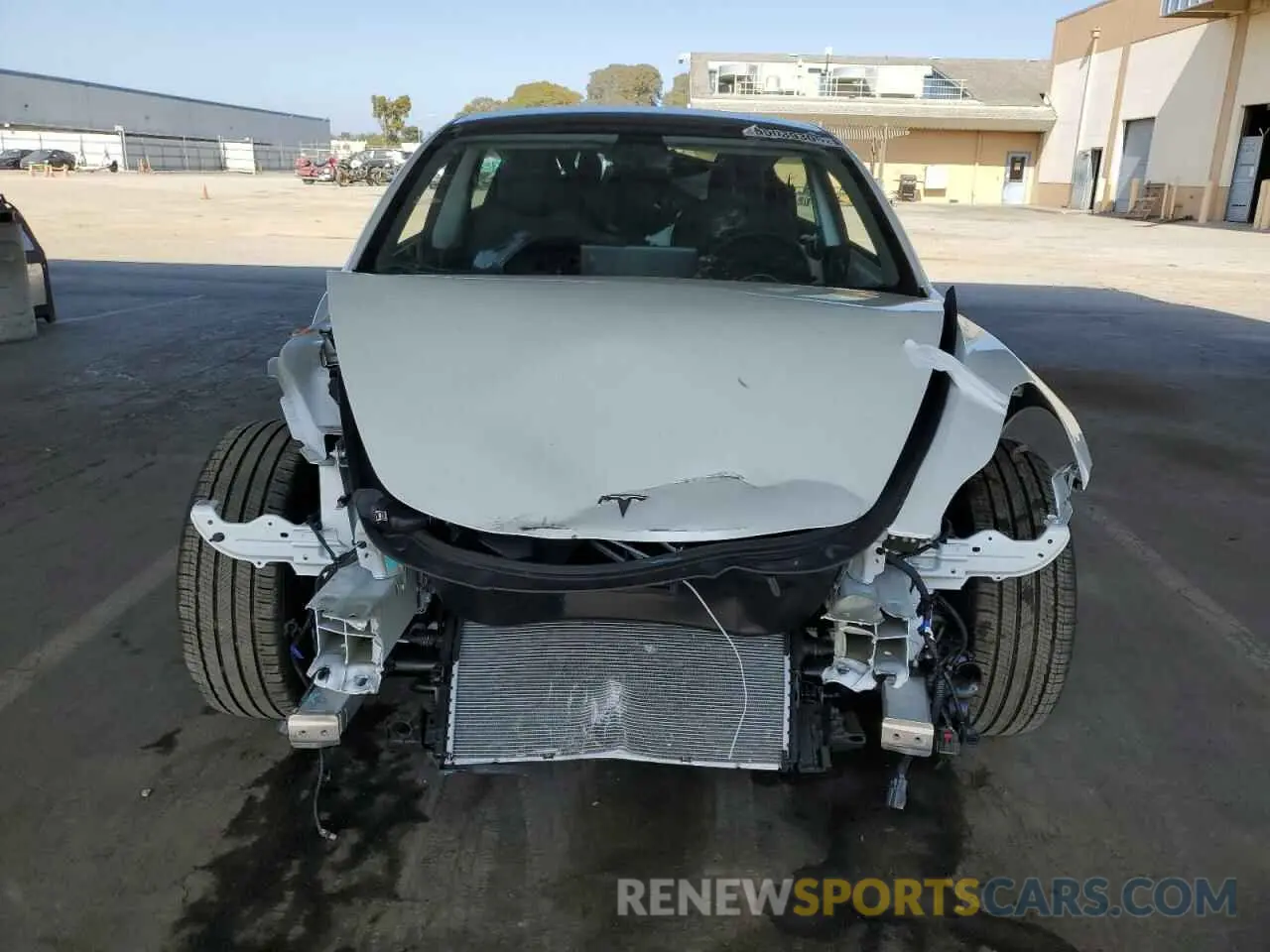 5 Photograph of a damaged car 5YJ3E1EA5PF400282 TESLA MODEL 3 2023