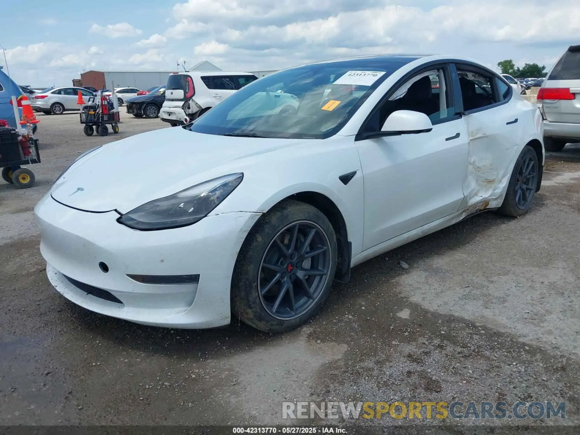 2 Photograph of a damaged car 5YJ3E1EA5PF407054 TESLA MODEL 3 2023