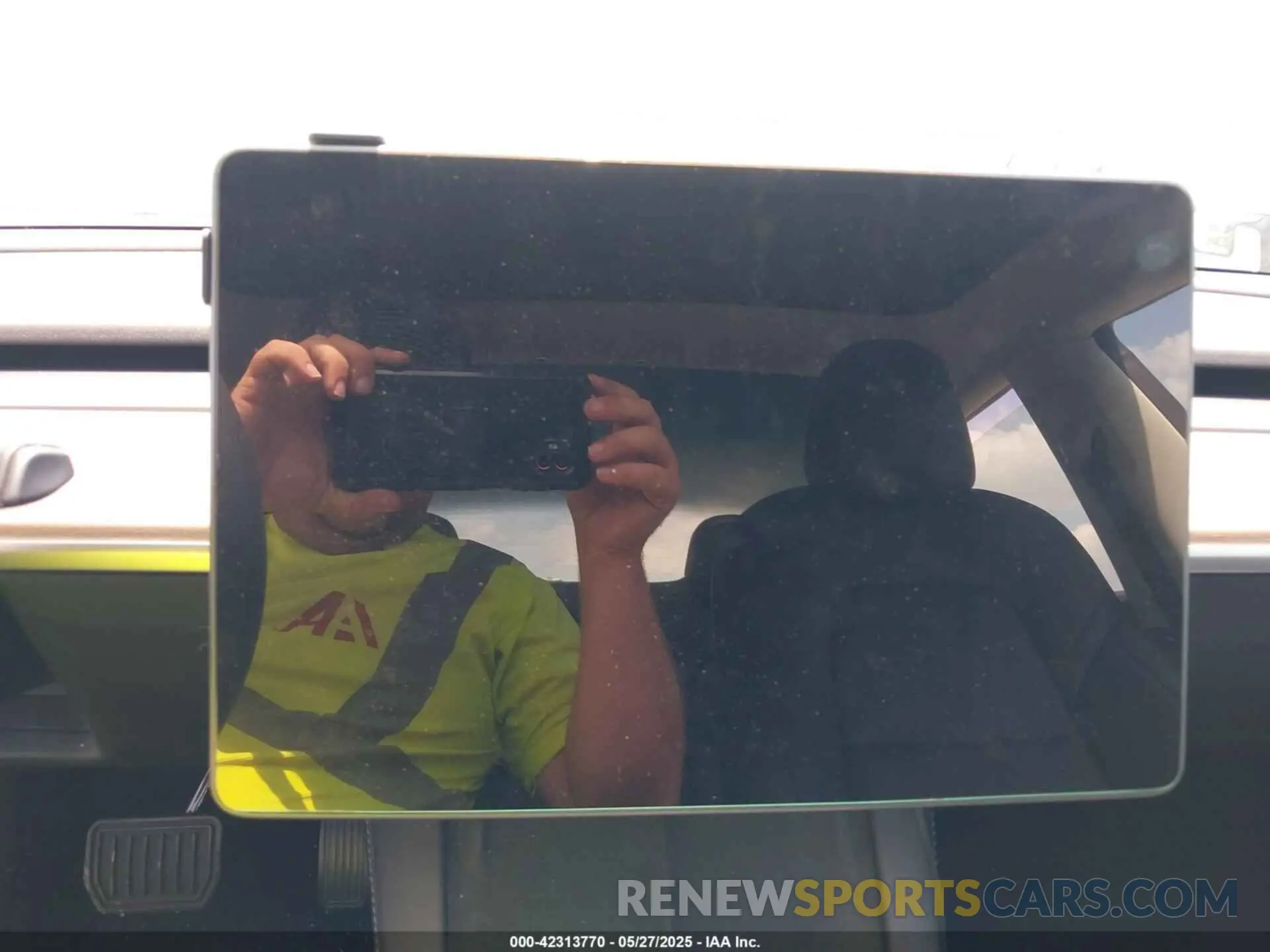 7 Photograph of a damaged car 5YJ3E1EA5PF407054 TESLA MODEL 3 2023