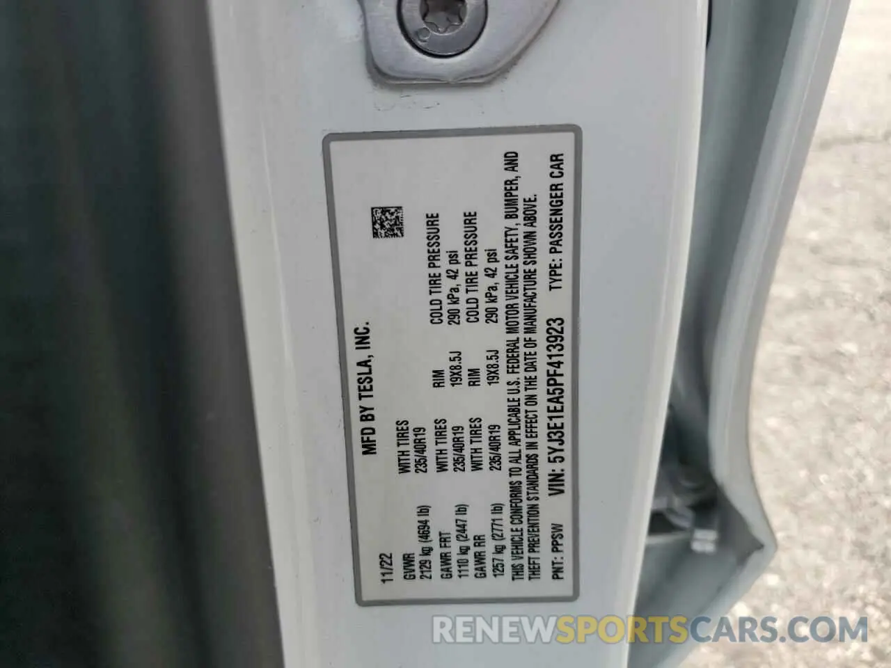 15 Photograph of a damaged car 5YJ3E1EA5PF413923 TESLA MODEL 3 2023