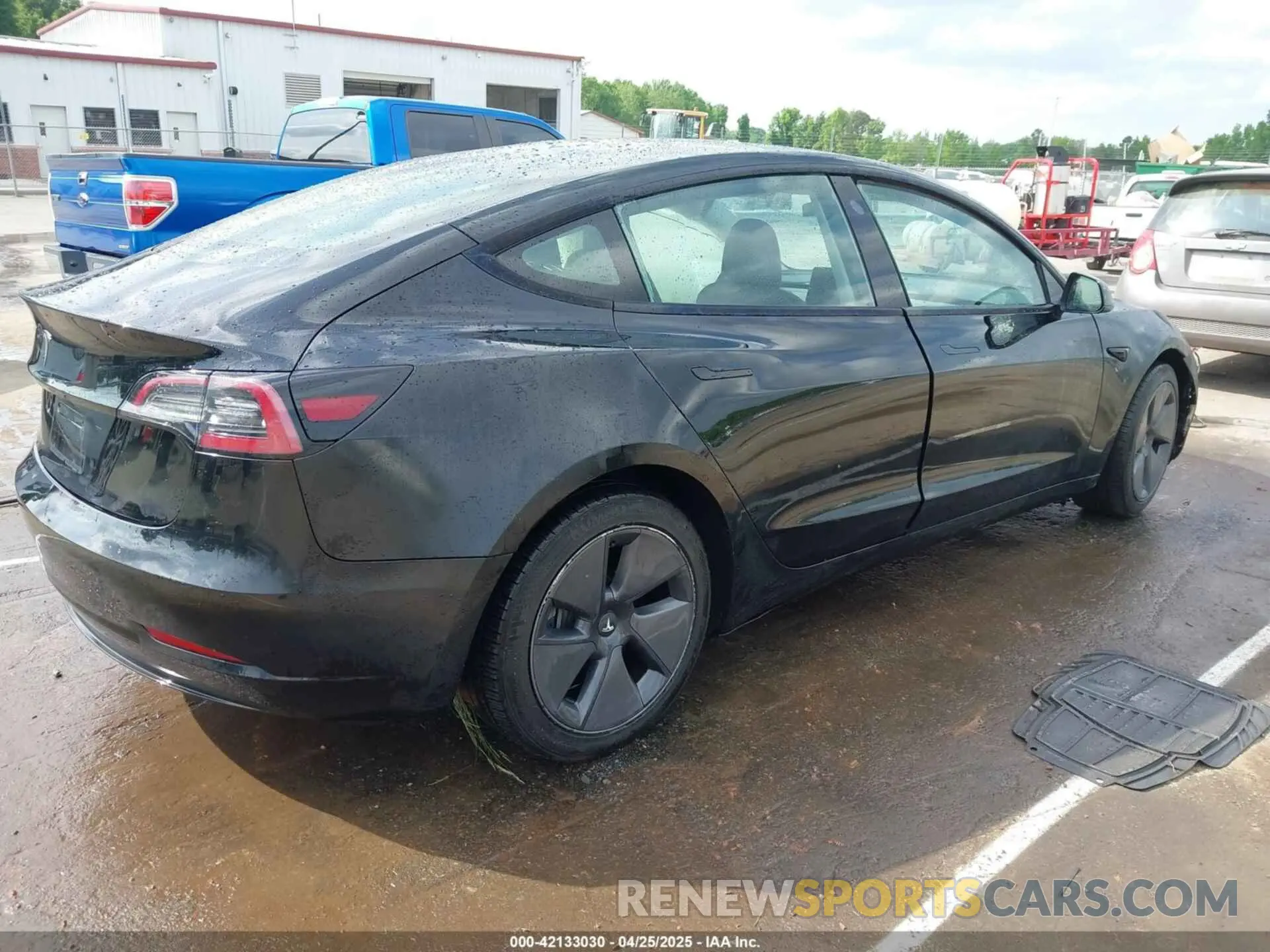 4 Photograph of a damaged car 5YJ3E1EA5PF429376 TESLA MODEL 3 2023