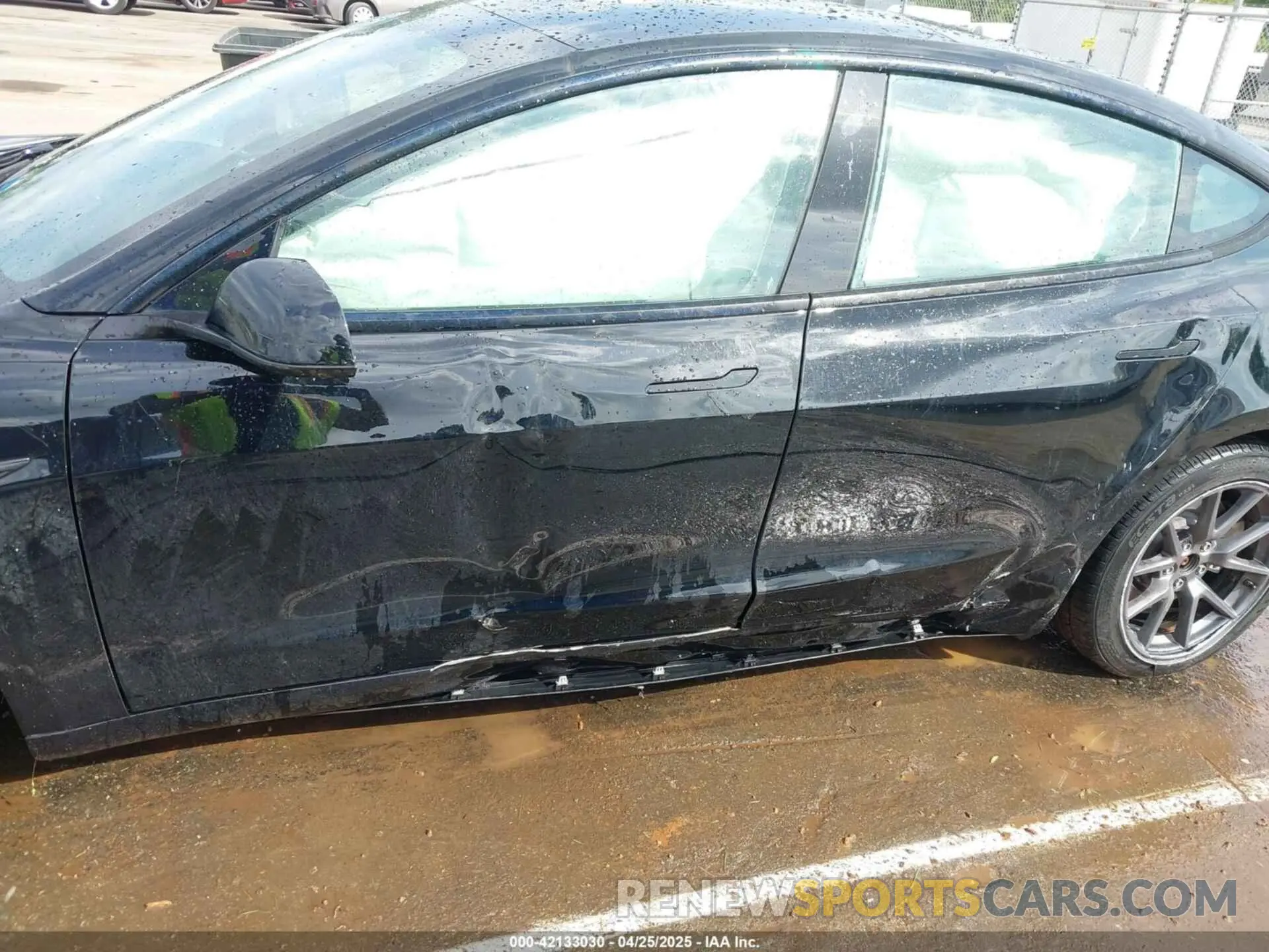 6 Photograph of a damaged car 5YJ3E1EA5PF429376 TESLA MODEL 3 2023