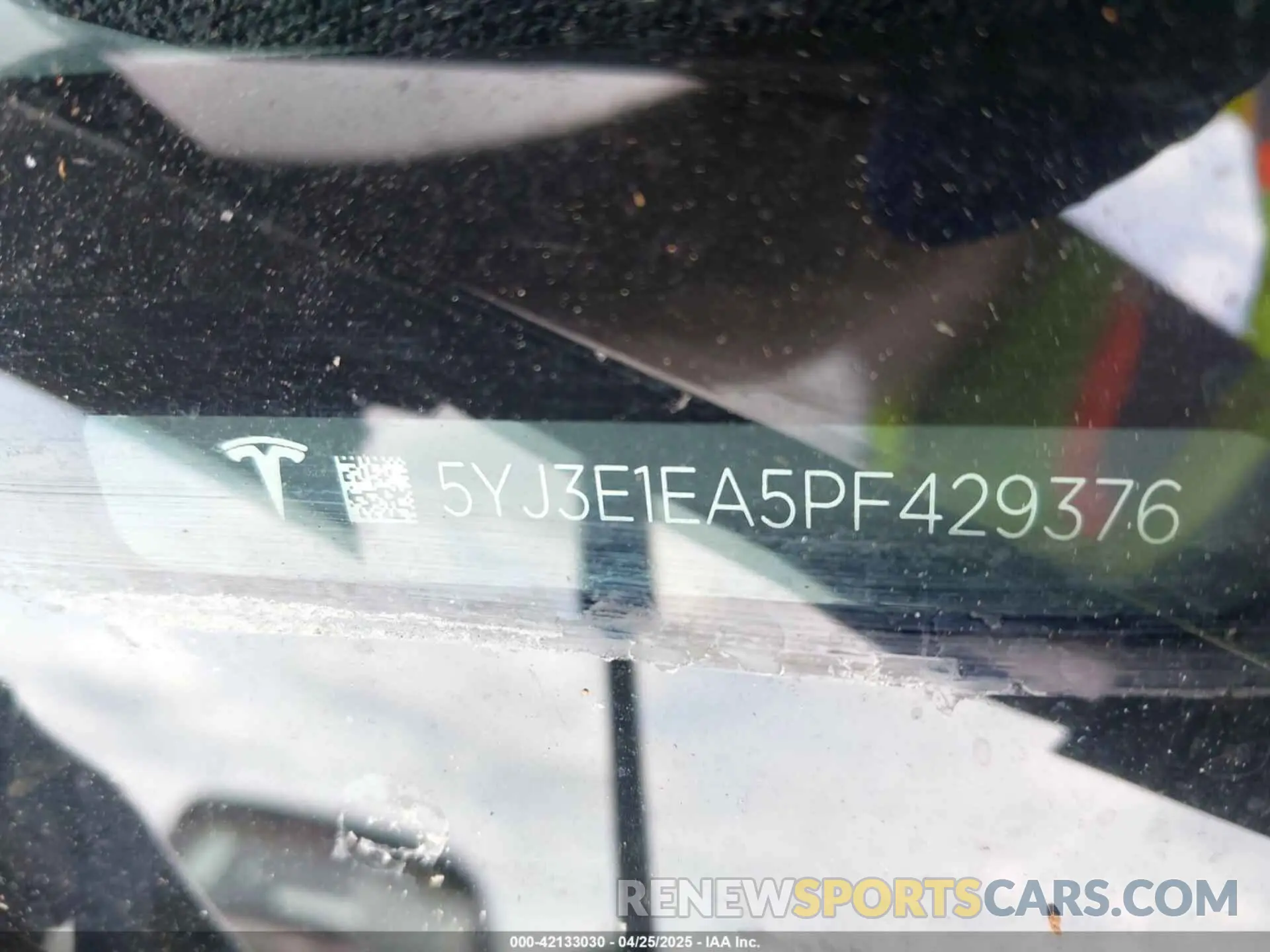9 Photograph of a damaged car 5YJ3E1EA5PF429376 TESLA MODEL 3 2023