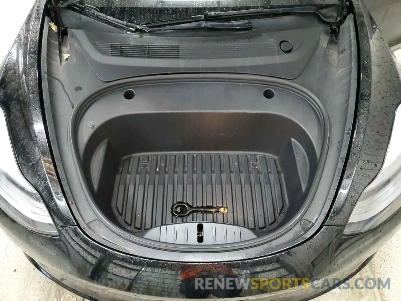 11 Photograph of a damaged car 5YJ3E1EA5PF430334 TESLA MODEL 3 2023