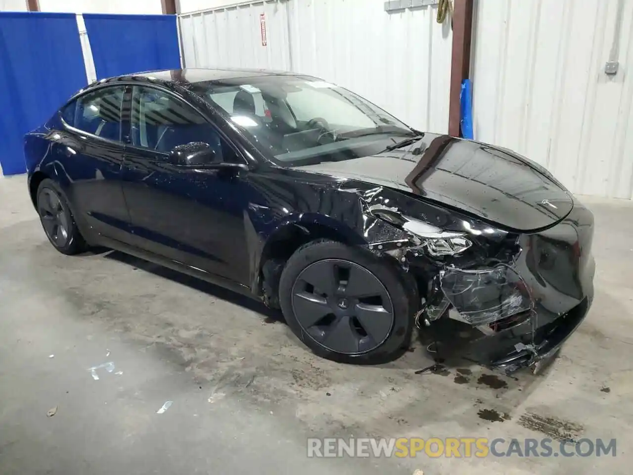 4 Photograph of a damaged car 5YJ3E1EA5PF433783 TESLA MODEL 3 2023