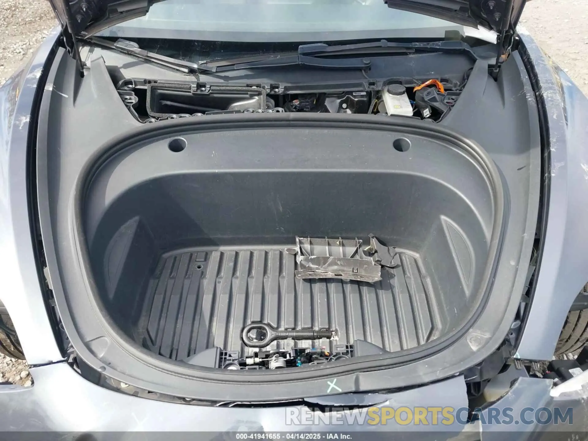 10 Photograph of a damaged car 5YJ3E1EA5PF451085 TESLA MODEL 3 2023