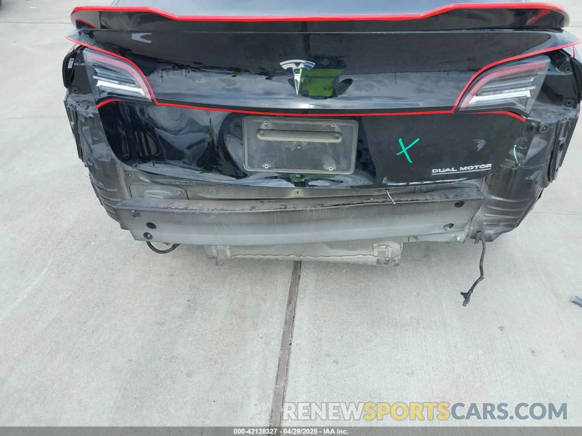6 Photograph of a damaged car 5YJ3E1EA5PF484040 TESLA MODEL 3 2023