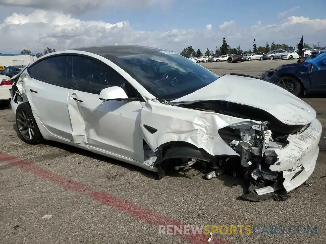4 Photograph of a damaged car 5YJ3E1EA5PF486726 TESLA MODEL 3 2023