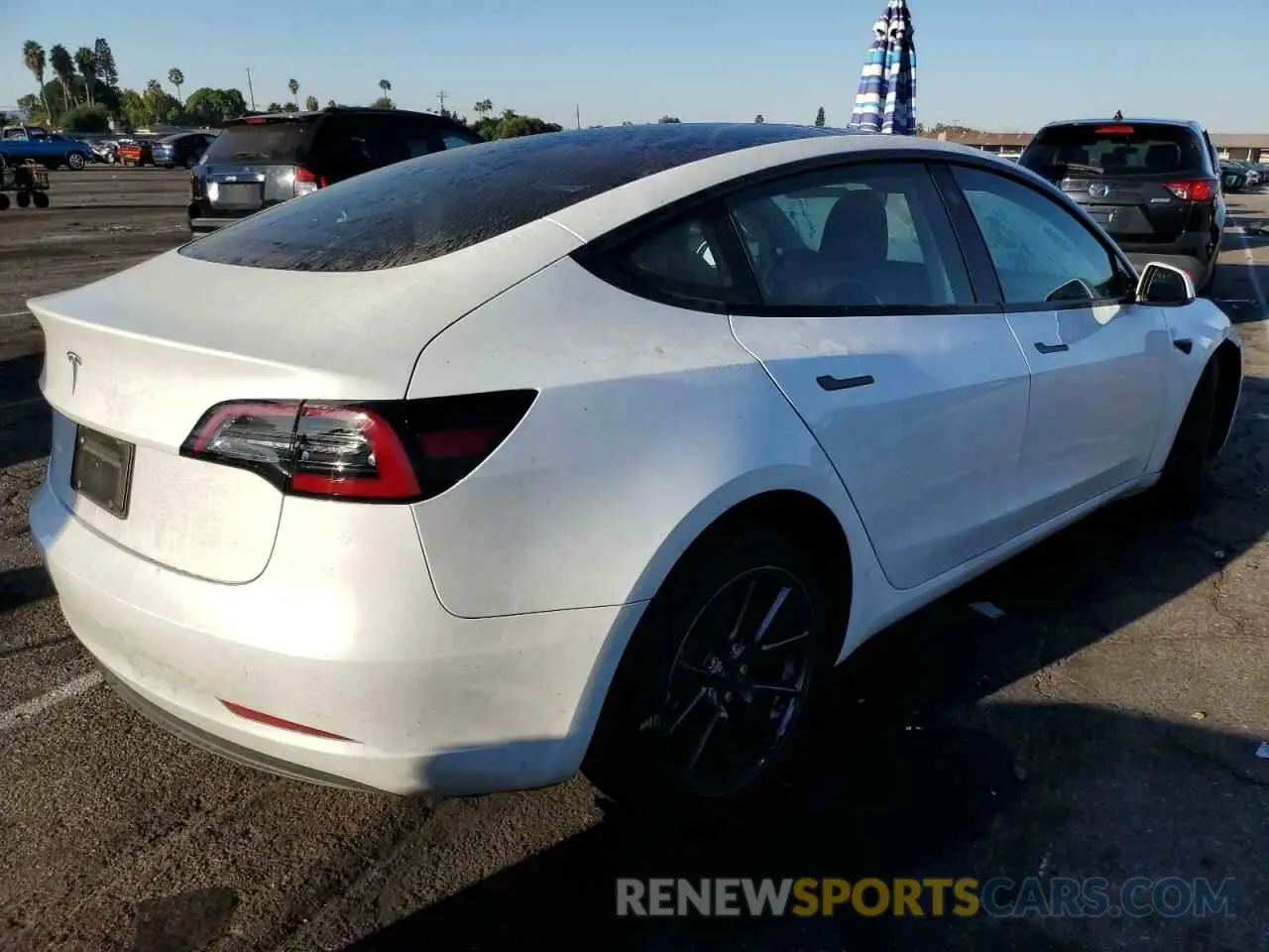 3 Photograph of a damaged car 5YJ3E1EA5PF488637 TESLA MODEL 3 2023