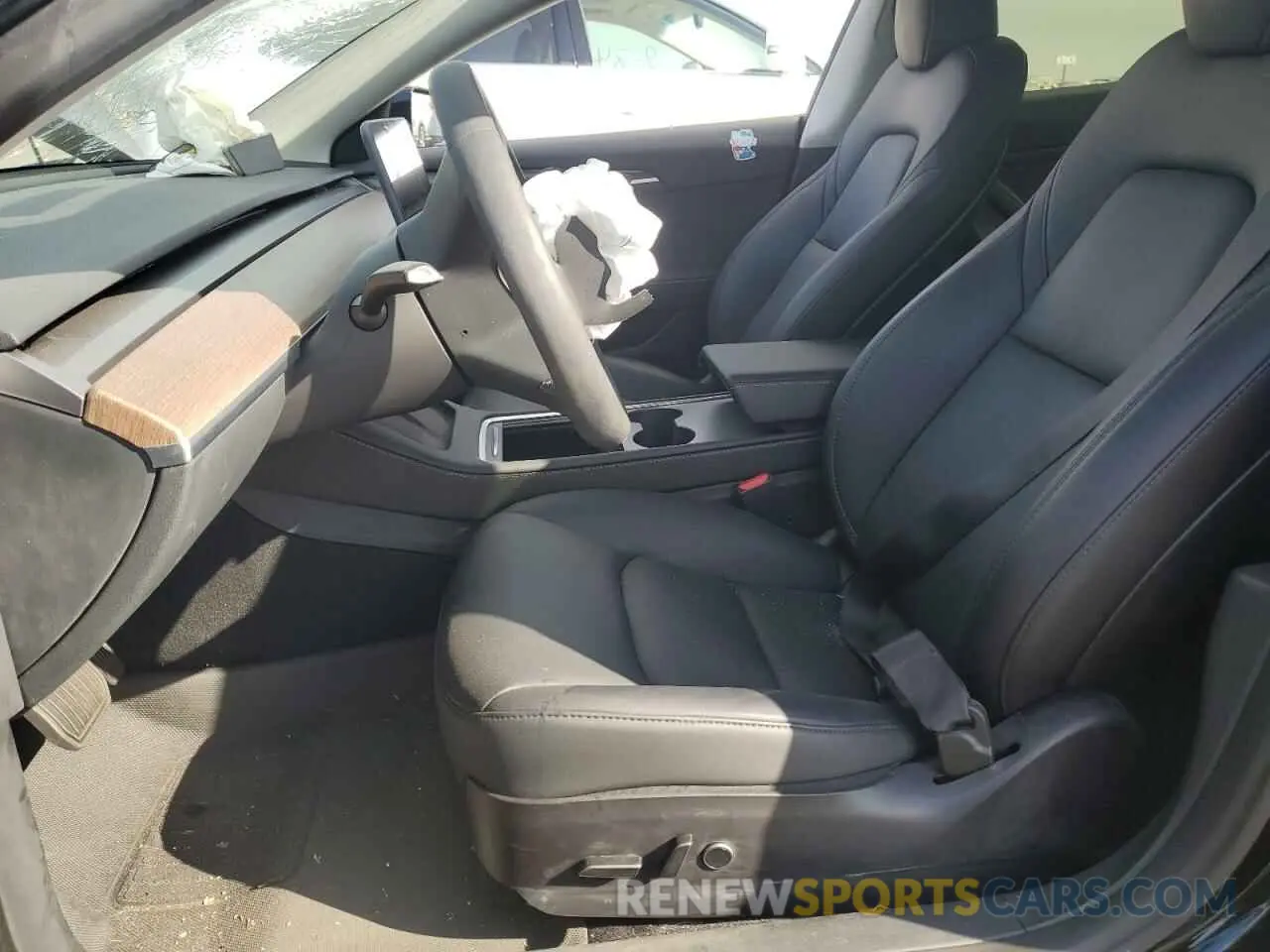 7 Photograph of a damaged car 5YJ3E1EA5PF493949 TESLA MODEL 3 2023