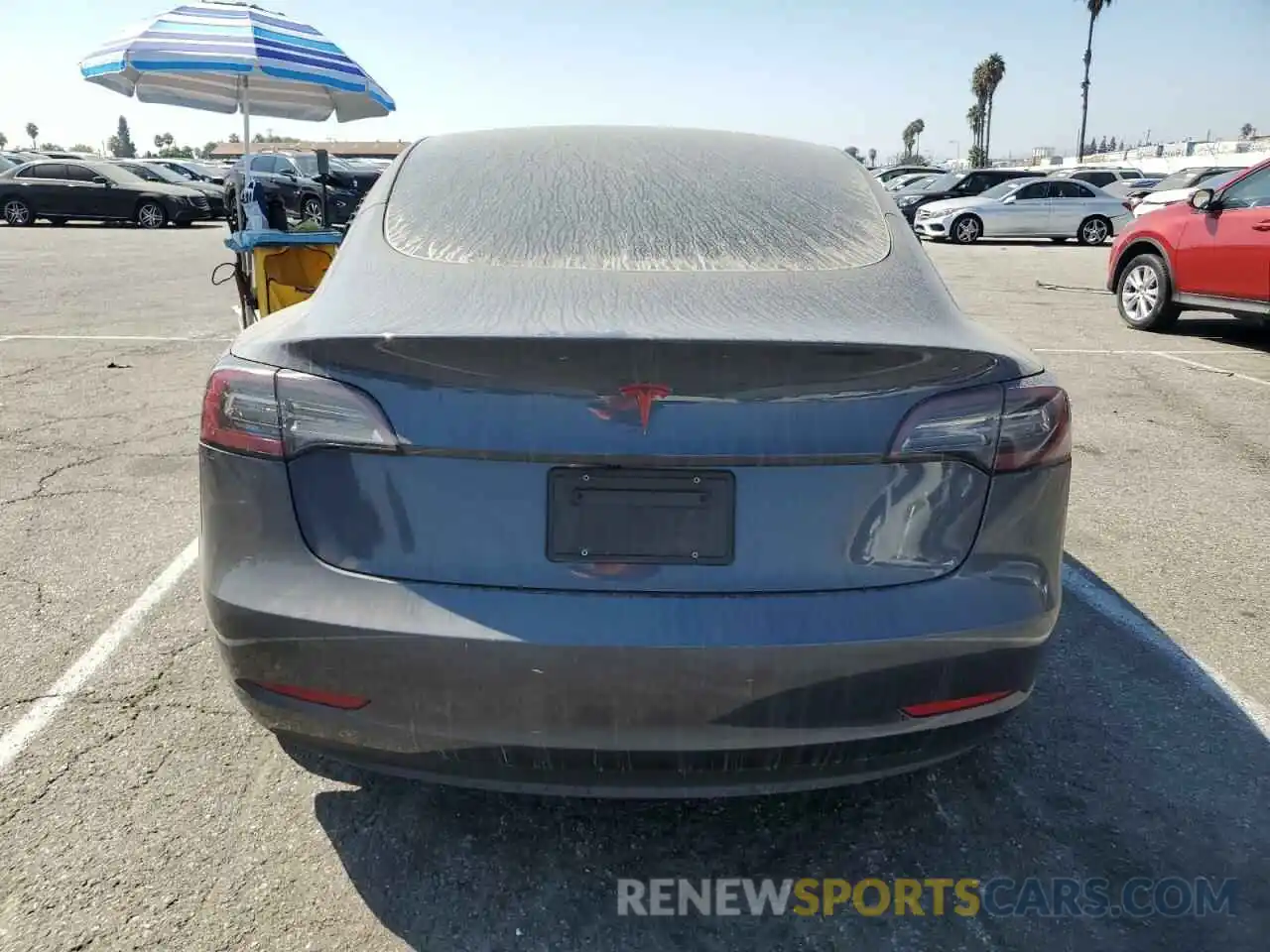 6 Photograph of a damaged car 5YJ3E1EA5PF497371 TESLA MODEL 3 2023