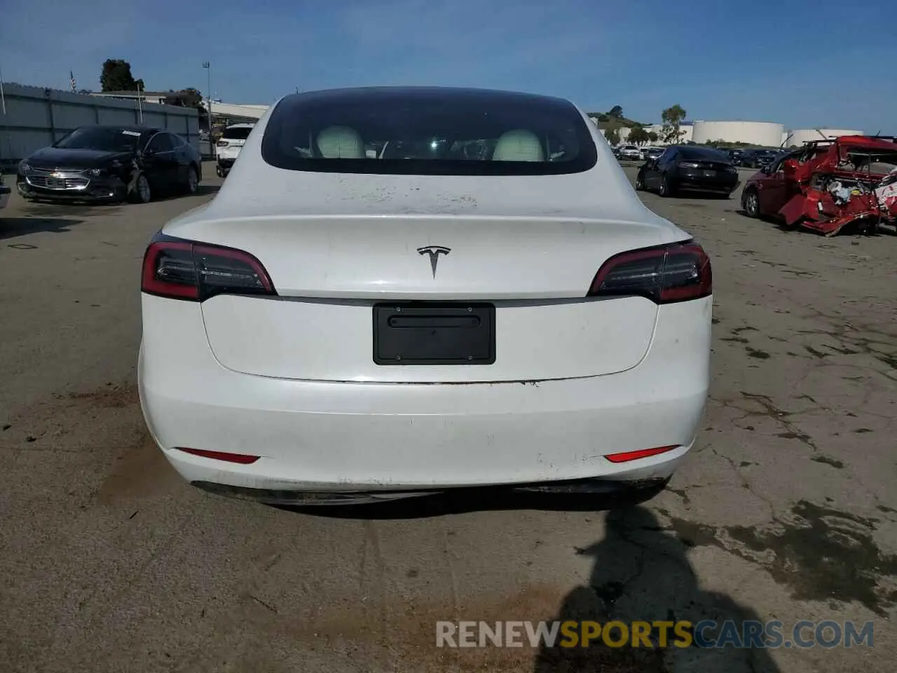 6 Photograph of a damaged car 5YJ3E1EA5PF497788 TESLA MODEL 3 2023
