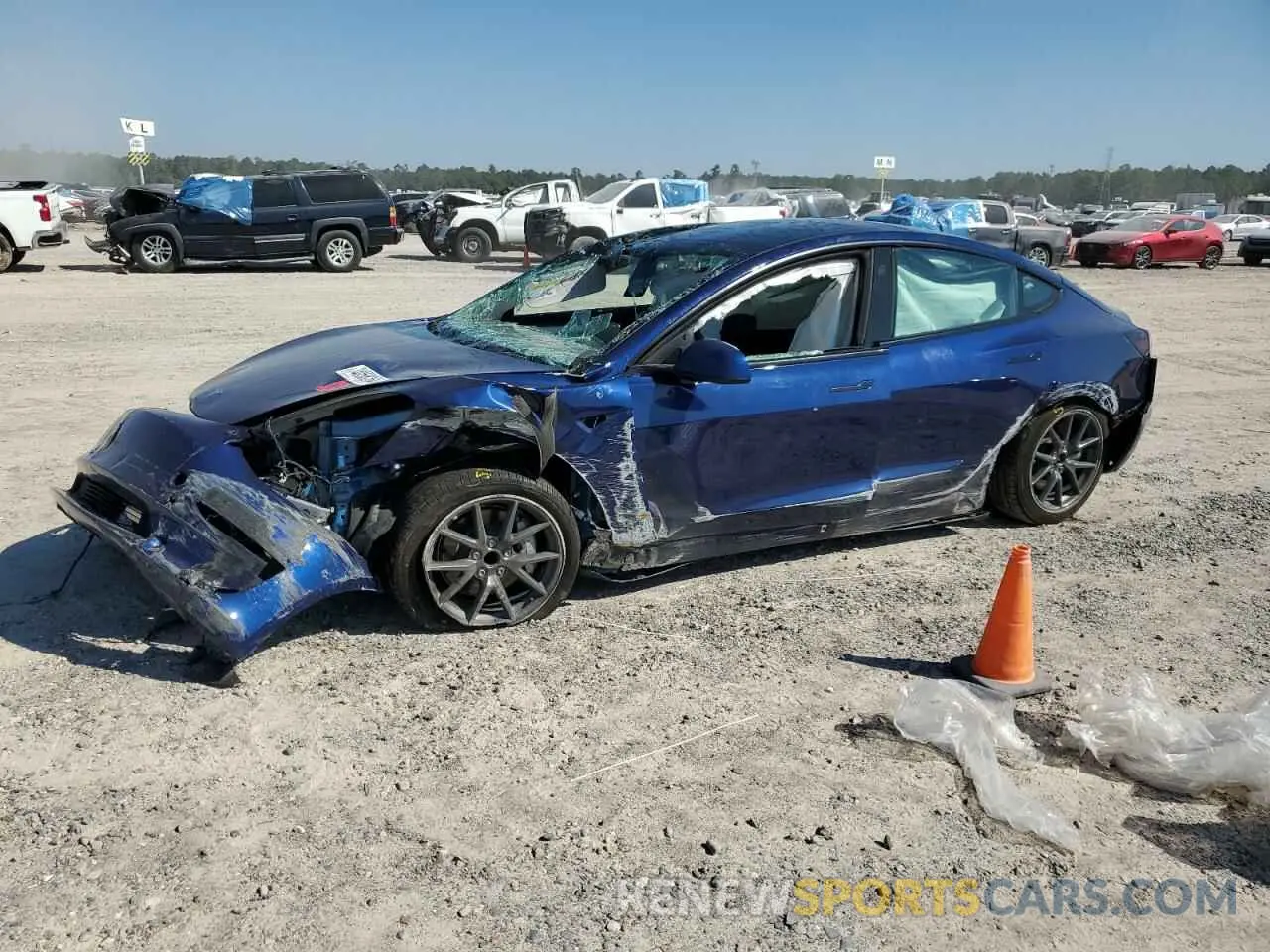 1 Photograph of a damaged car 5YJ3E1EA5PF507297 TESLA MODEL 3 2023