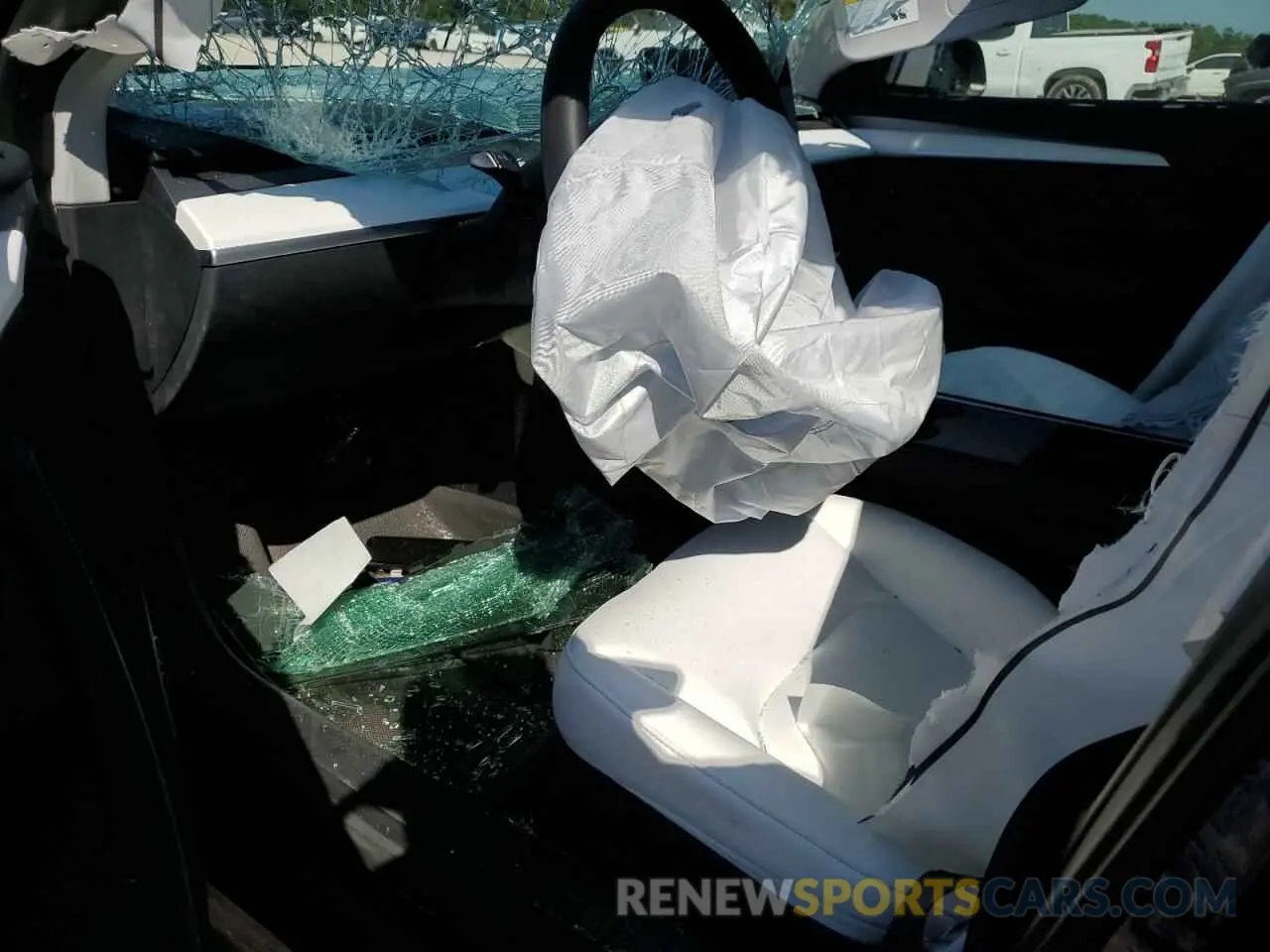 8 Photograph of a damaged car 5YJ3E1EA5PF507297 TESLA MODEL 3 2023