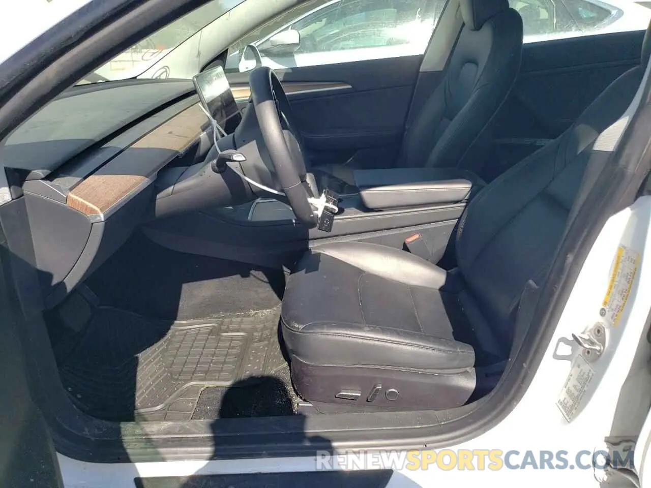 7 Photograph of a damaged car 5YJ3E1EA5PF512838 TESLA MODEL 3 2023